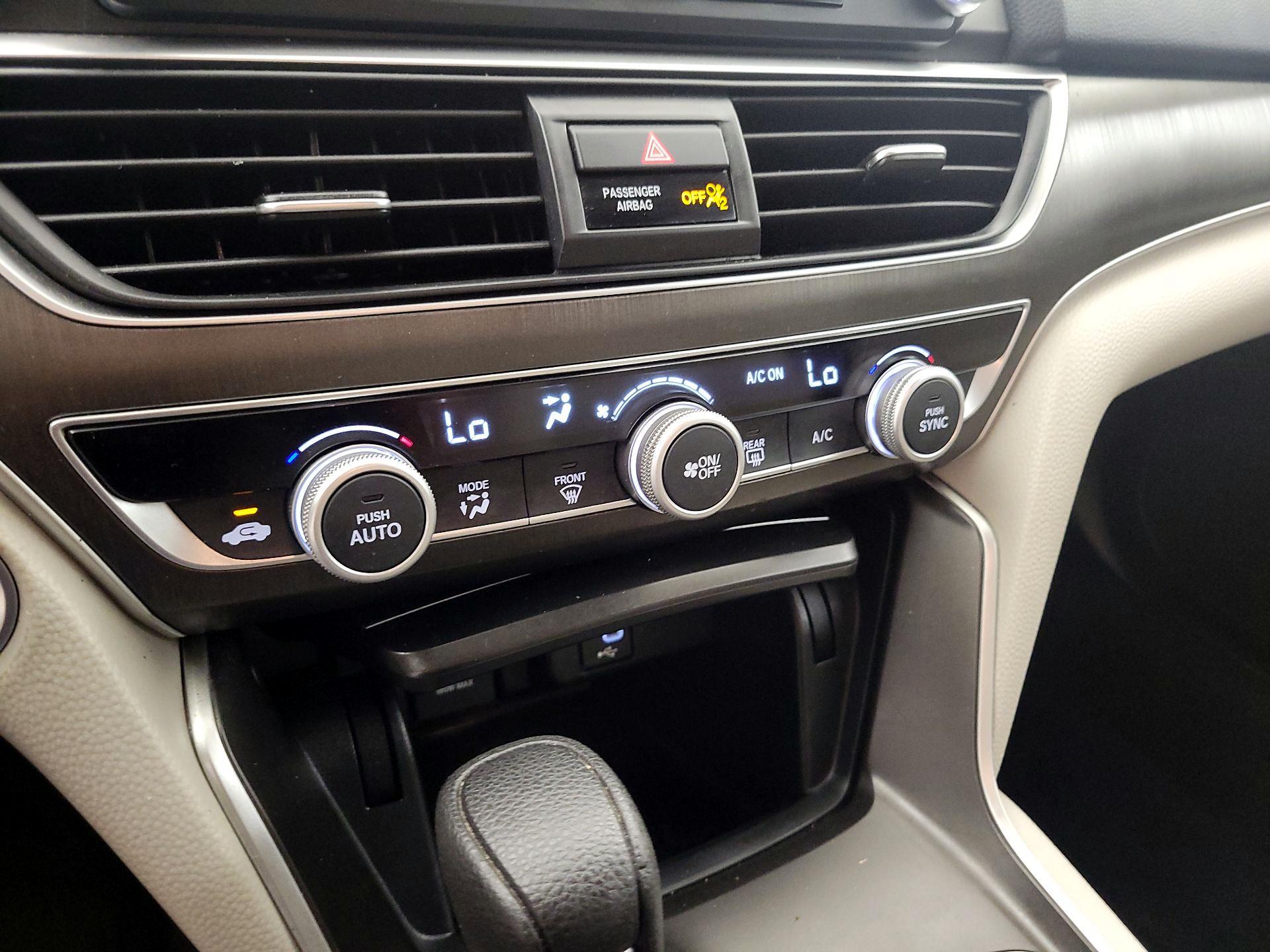 Thumbnail: 2019 Honda Accord - 17