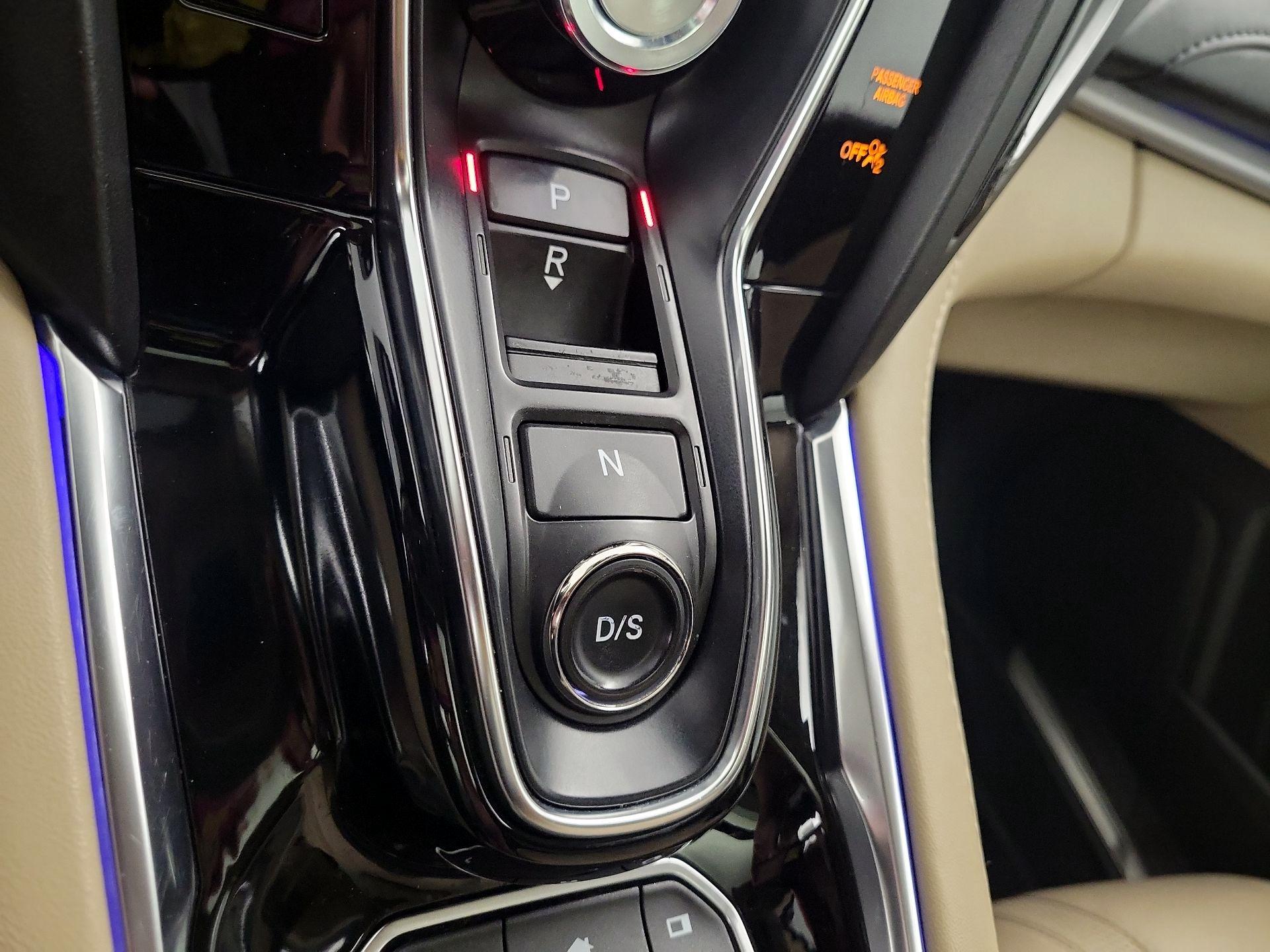 Thumbnail: 2022 Acura RDX - 18
