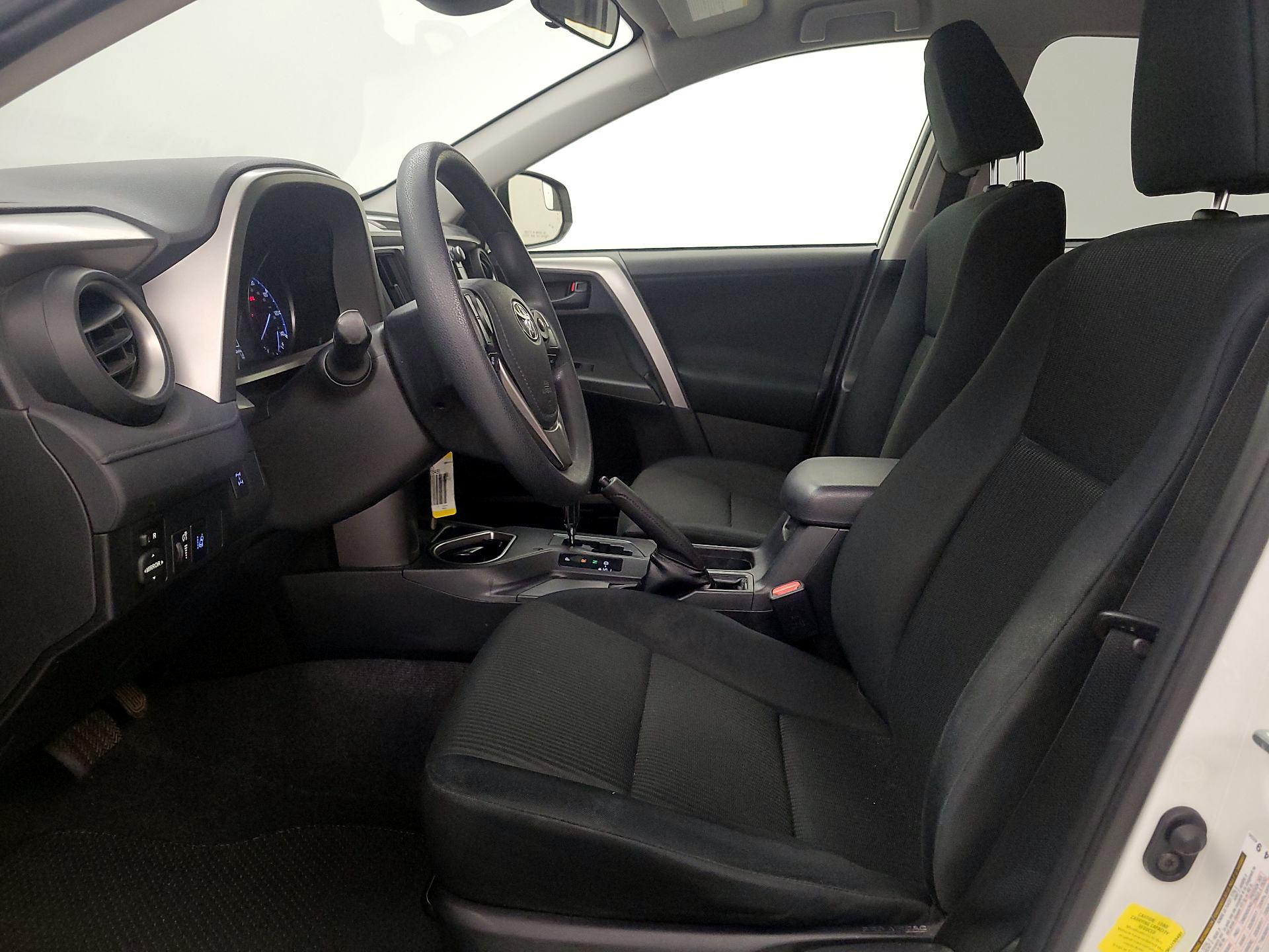 Thumbnail: 2017 Toyota RAV4 - 11