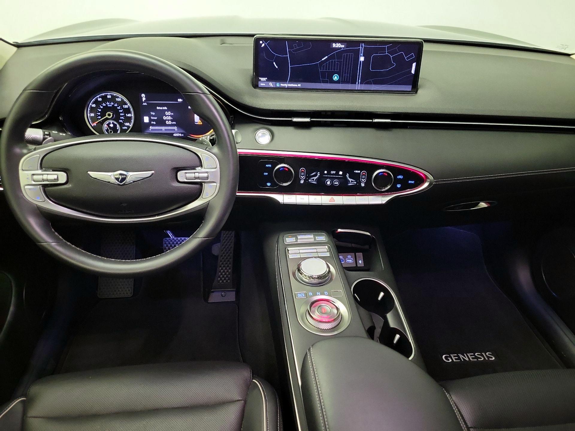 Thumbnail: 2025 Genesis GV70 - 9