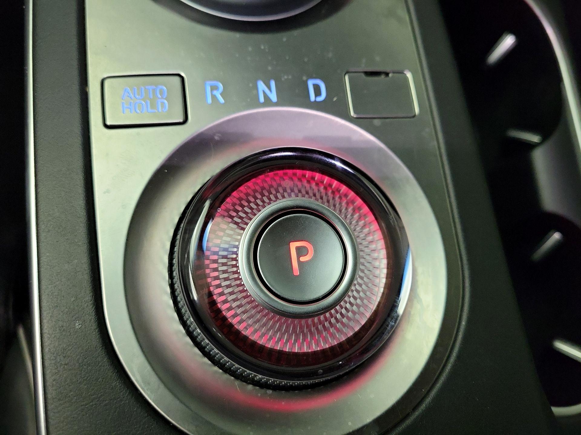 Thumbnail: 2025 Genesis GV70 - 18