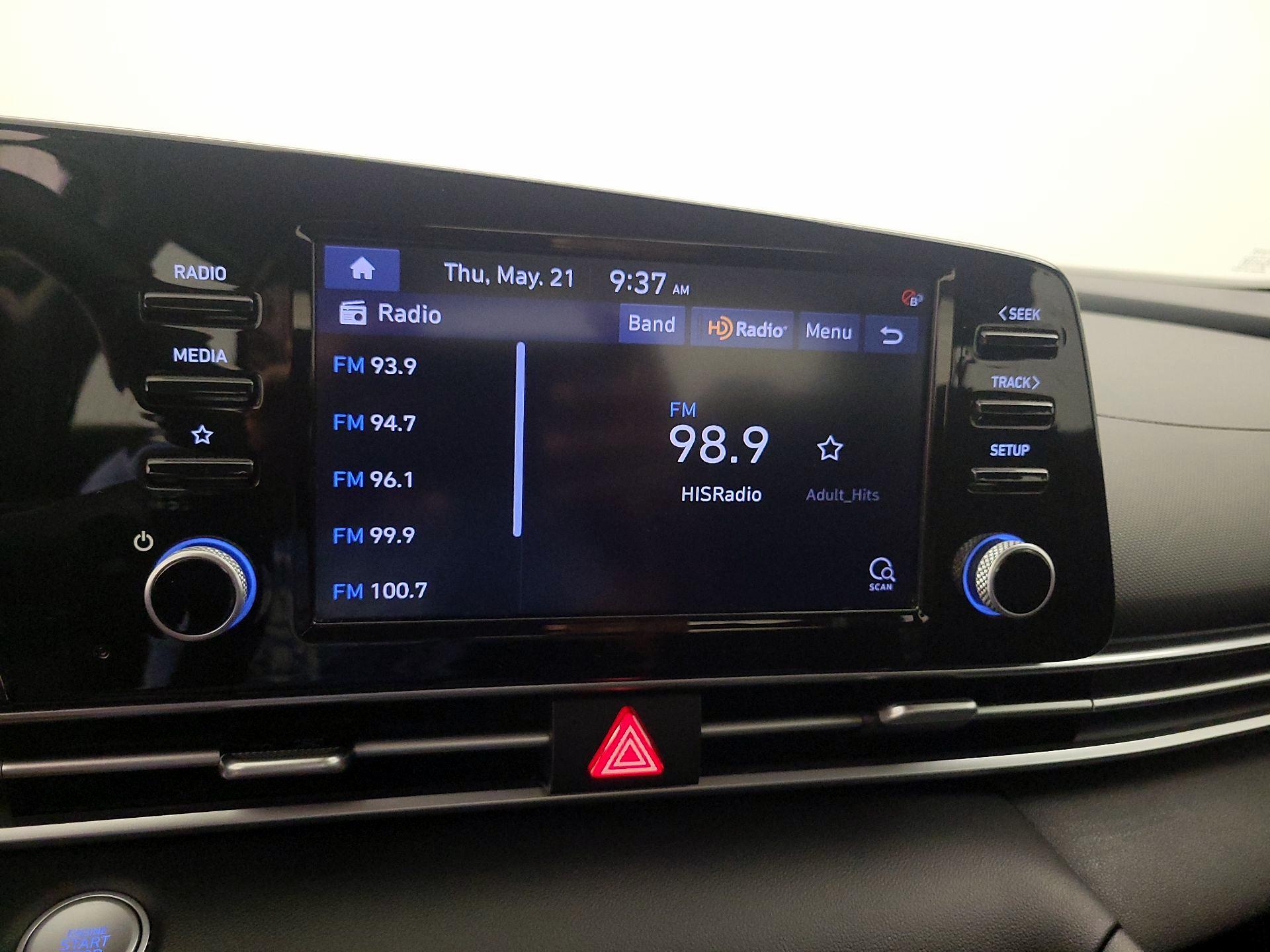 Thumbnail: 2022 Hyundai Elantra - 14