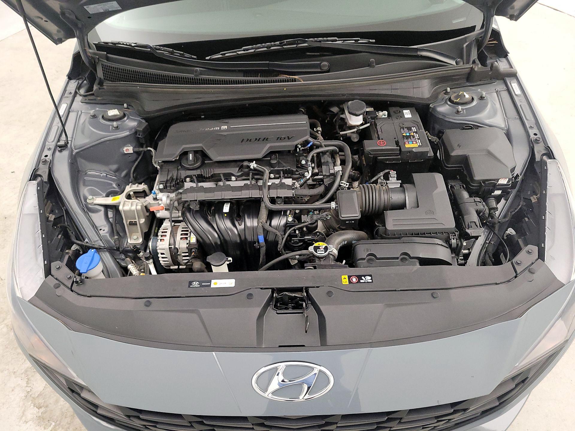 Thumbnail: 2022 Hyundai Elantra - 20
