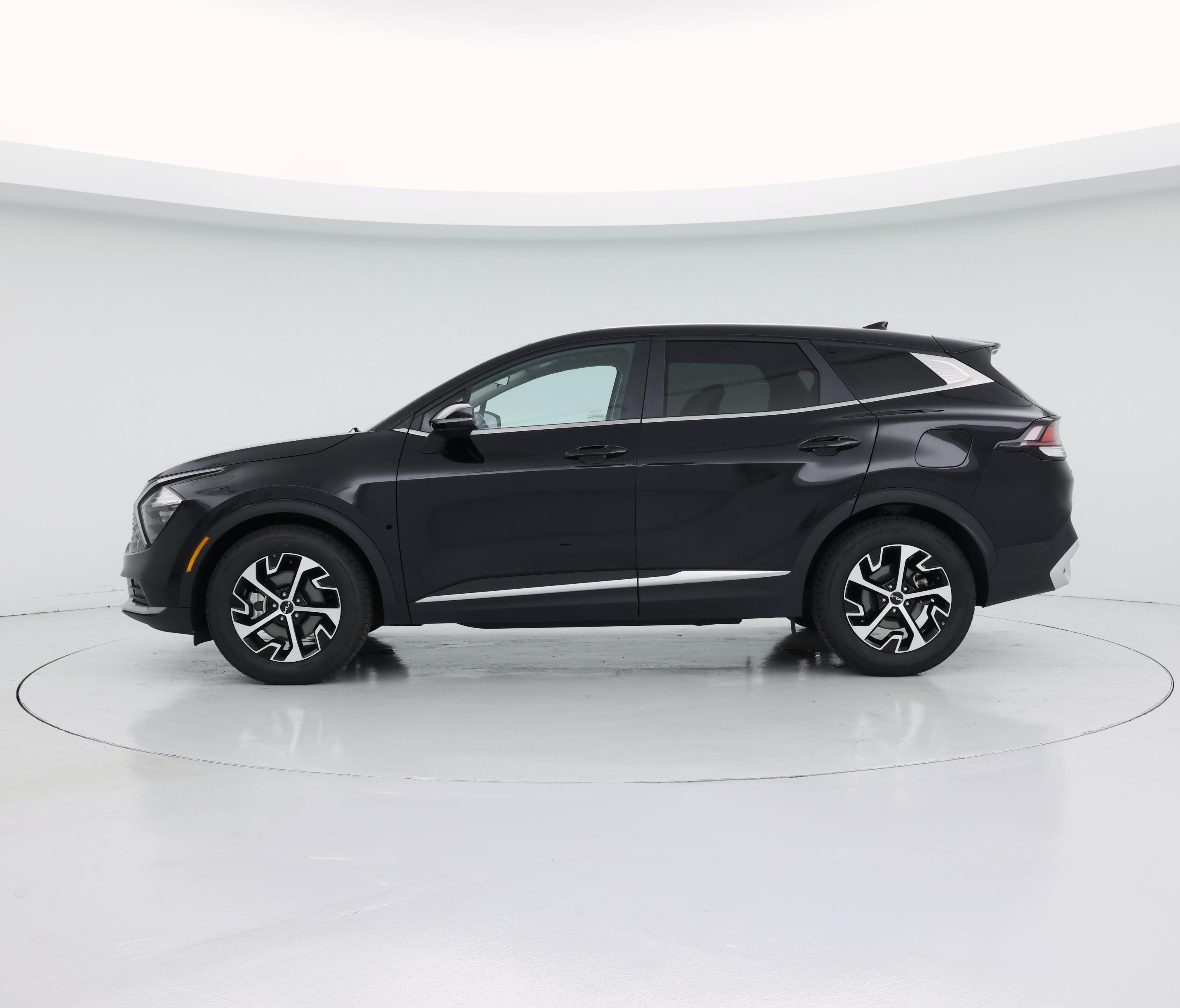 Thumbnail: 2023 Kia Sportage - 3