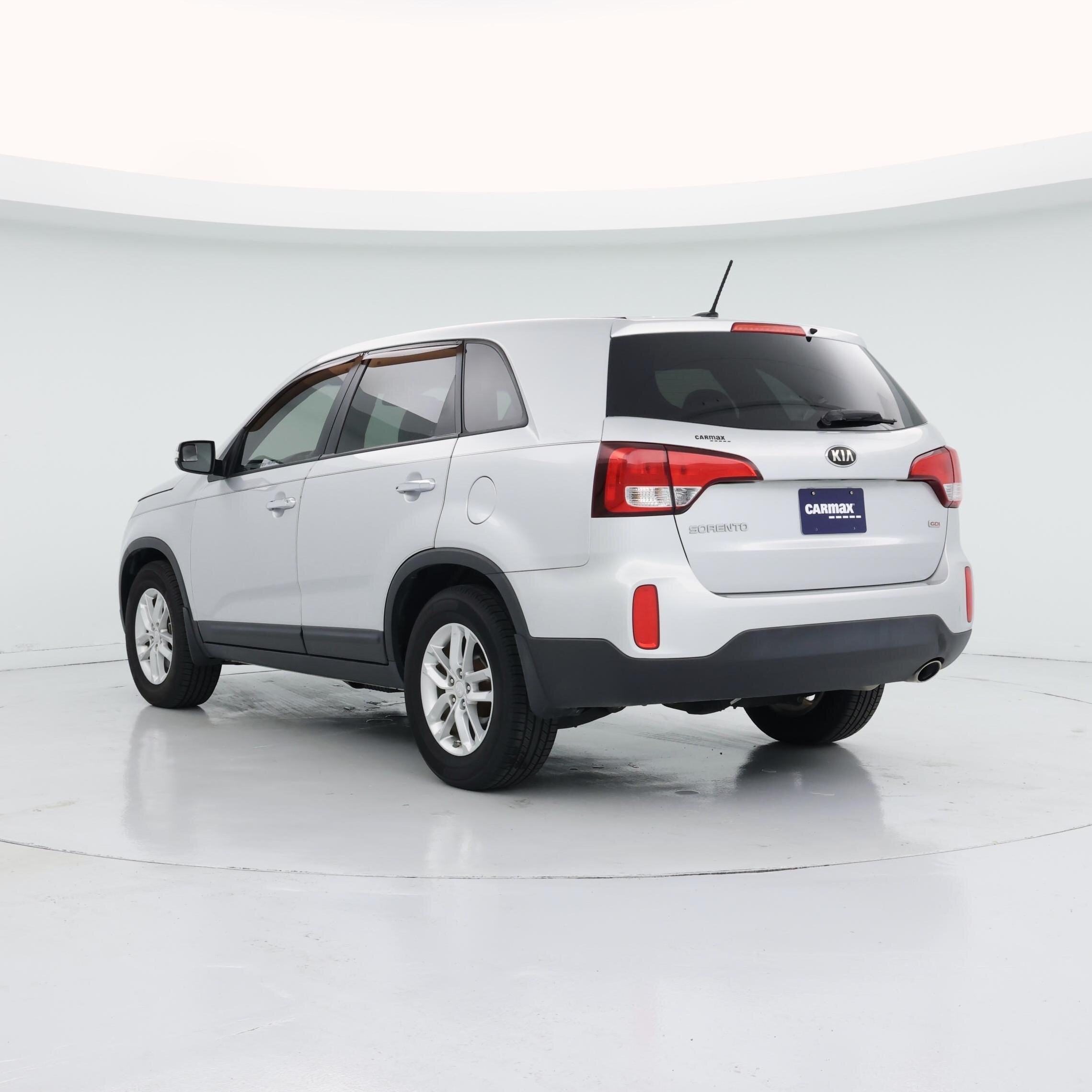 Thumbnail: 2015 Kia Sorento - 2