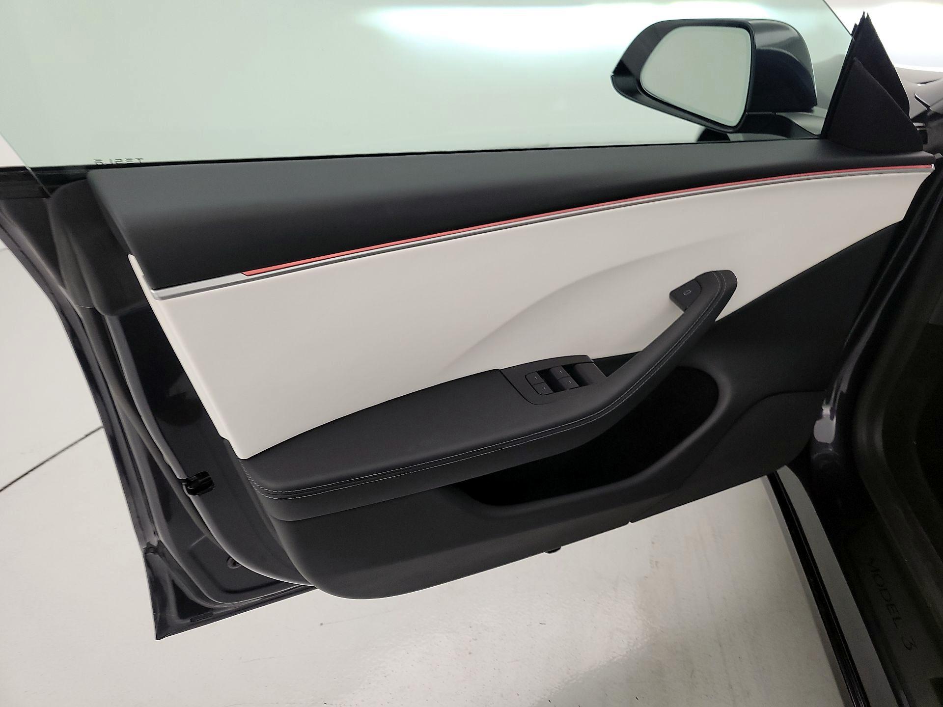 Thumbnail: 2024 Tesla Model 3 - 12