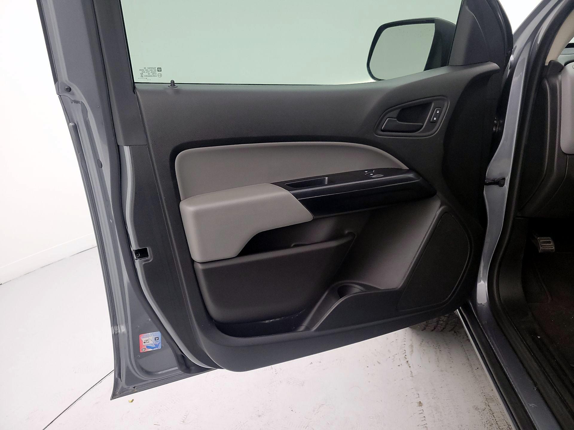 Thumbnail: 2021 Chevrolet Colorado - 12
