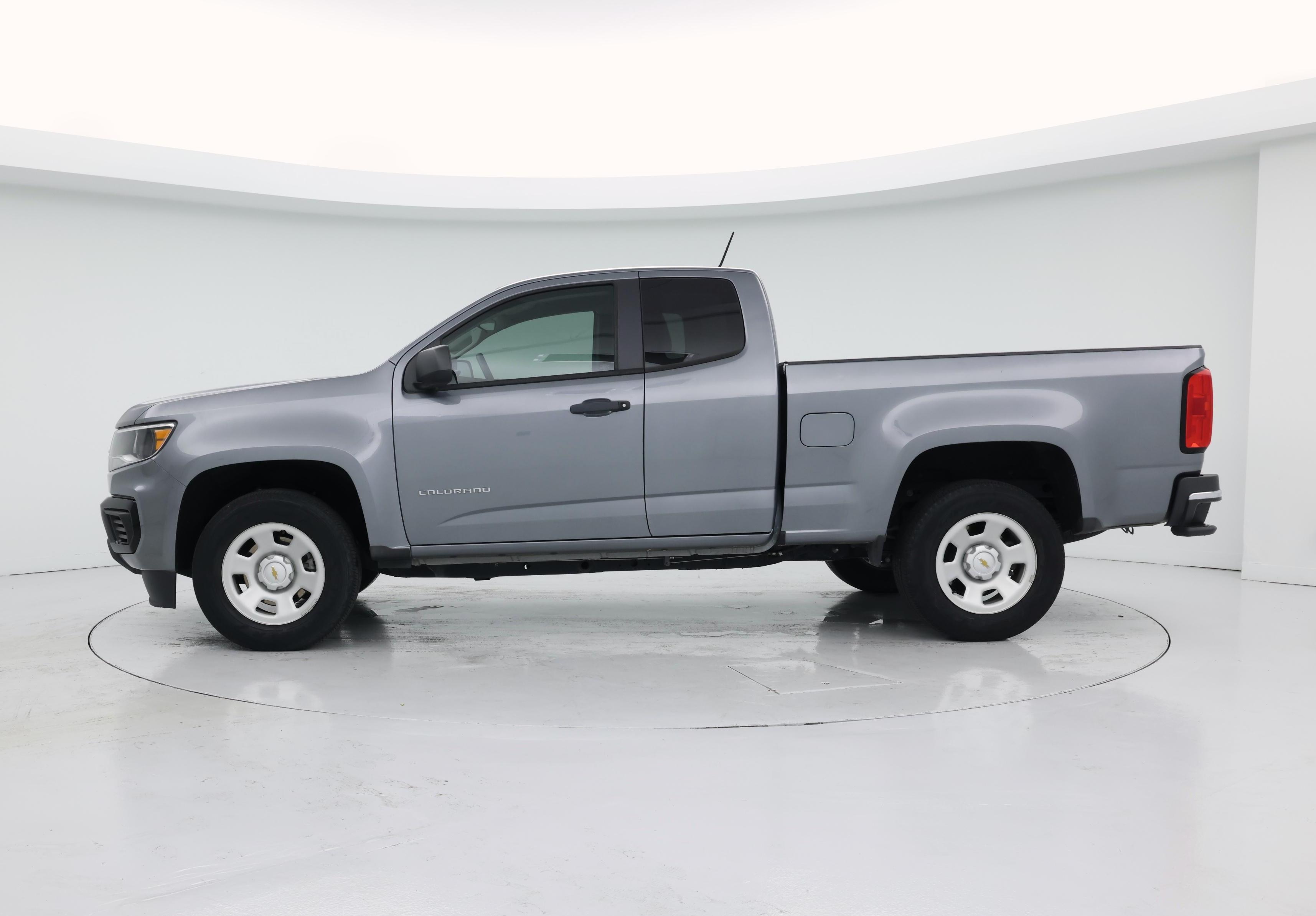 Thumbnail: 2021 Chevrolet Colorado - 3