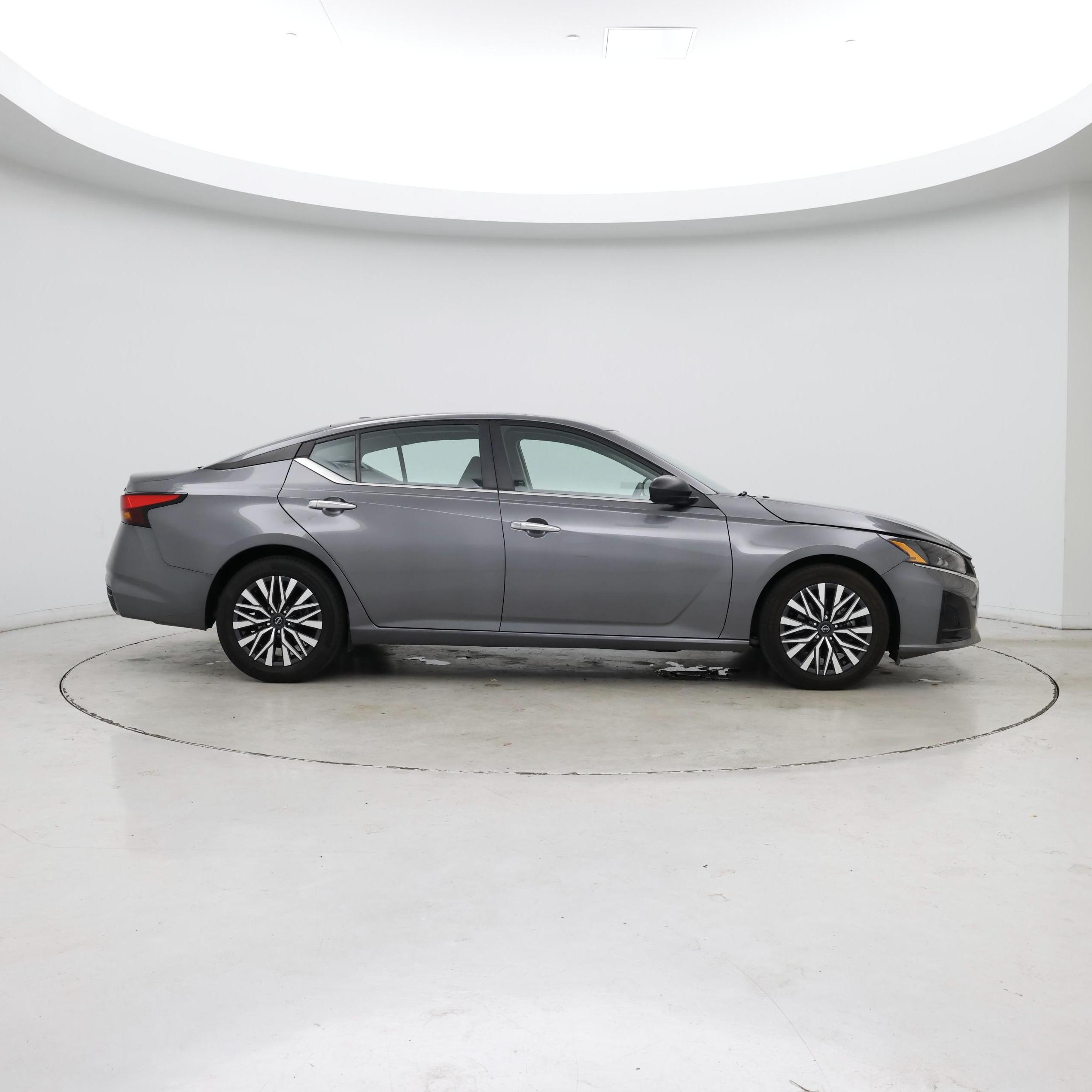Thumbnail: 2024 Nissan Altima - 7