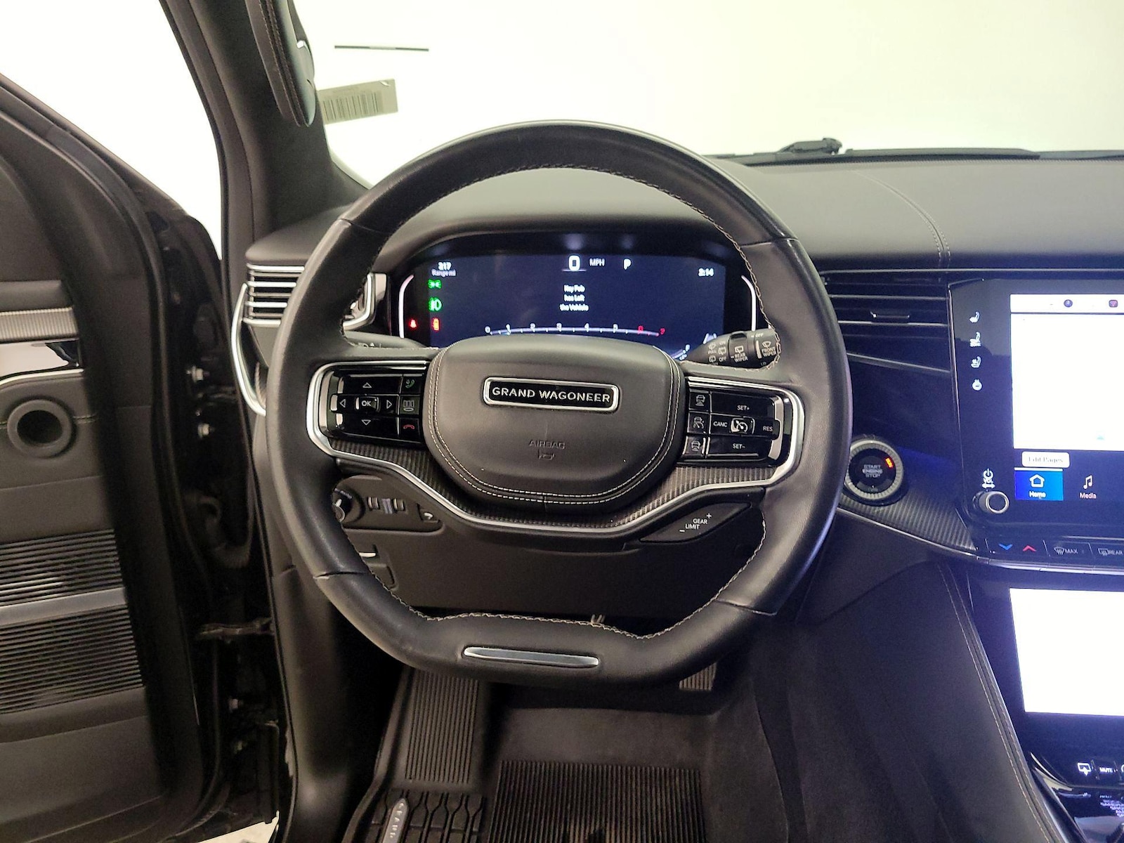 2023 Jeep Grand Wagoneer Series II - Photo 11