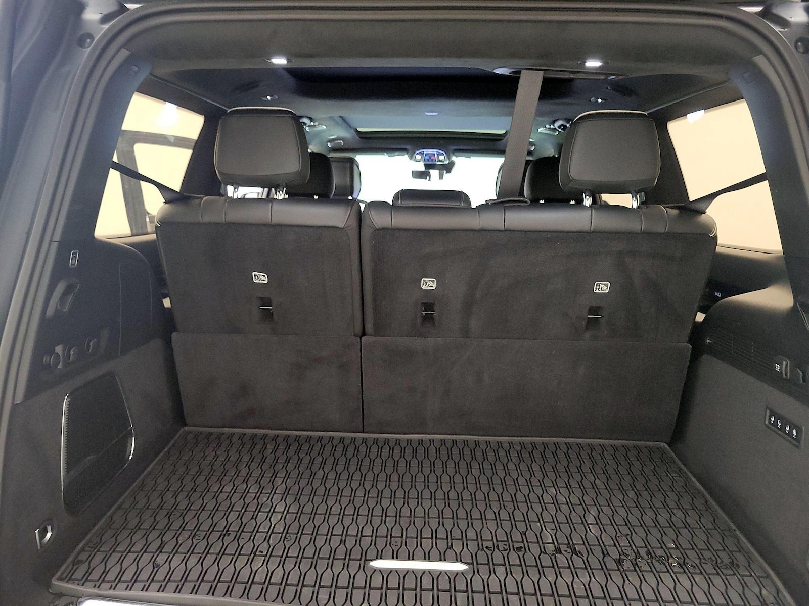 2023 Jeep Grand Wagoneer Series II - Photo 23