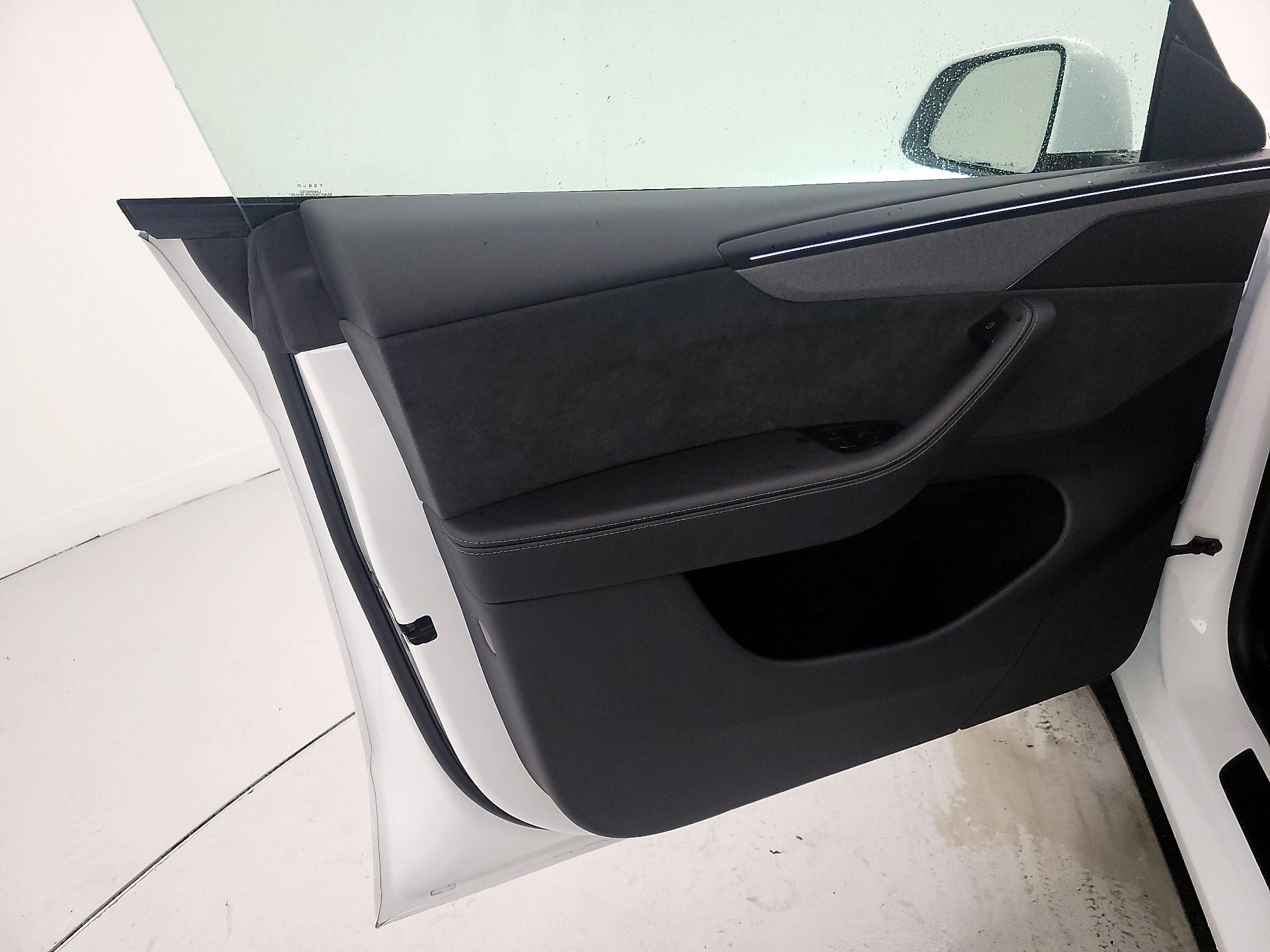 Thumbnail: 2026 Tesla Model Y - 12