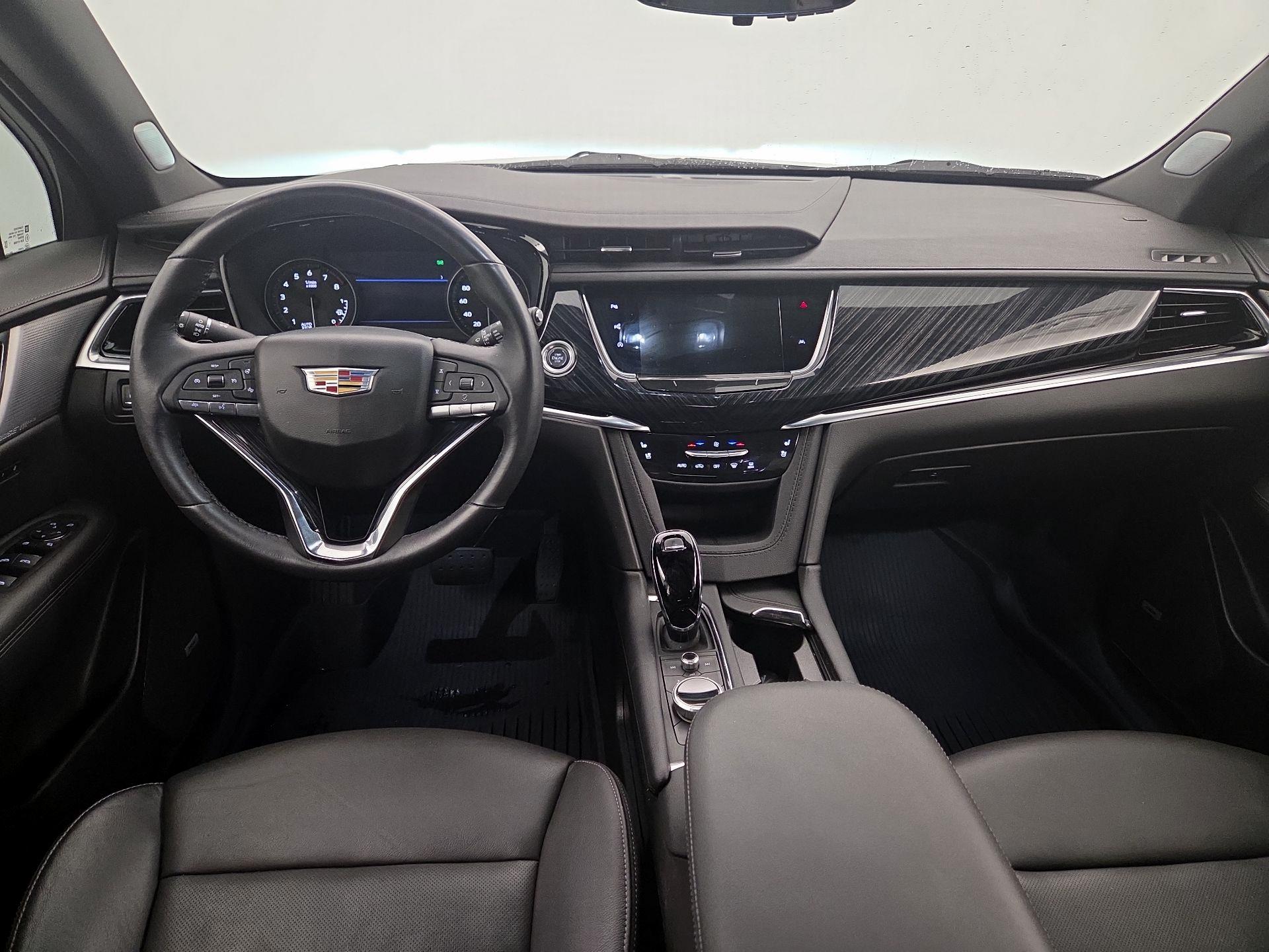 Thumbnail: 2024 Cadillac XT6 - 9