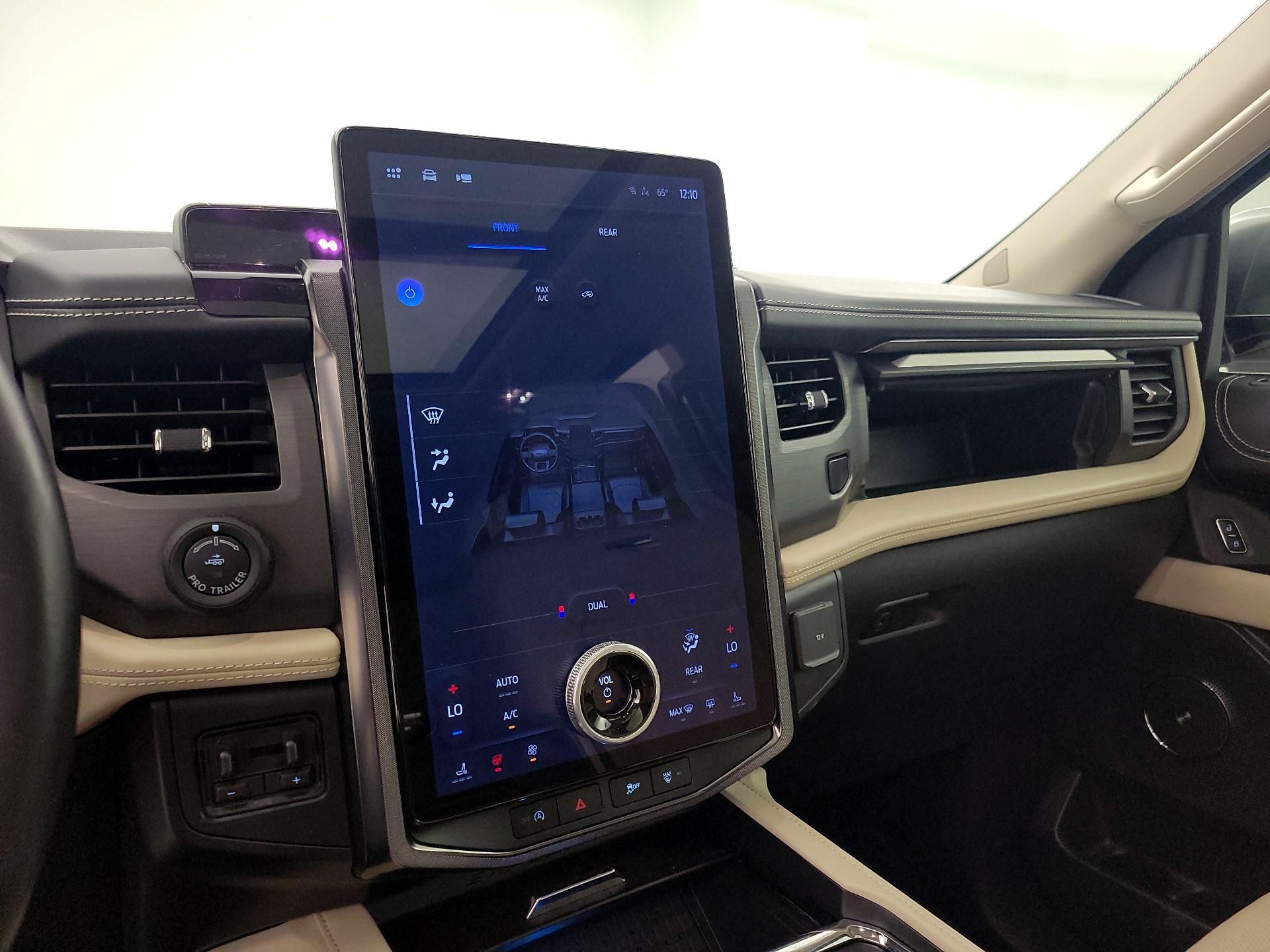 Thumbnail: 2024 Ford Expedition - 17
