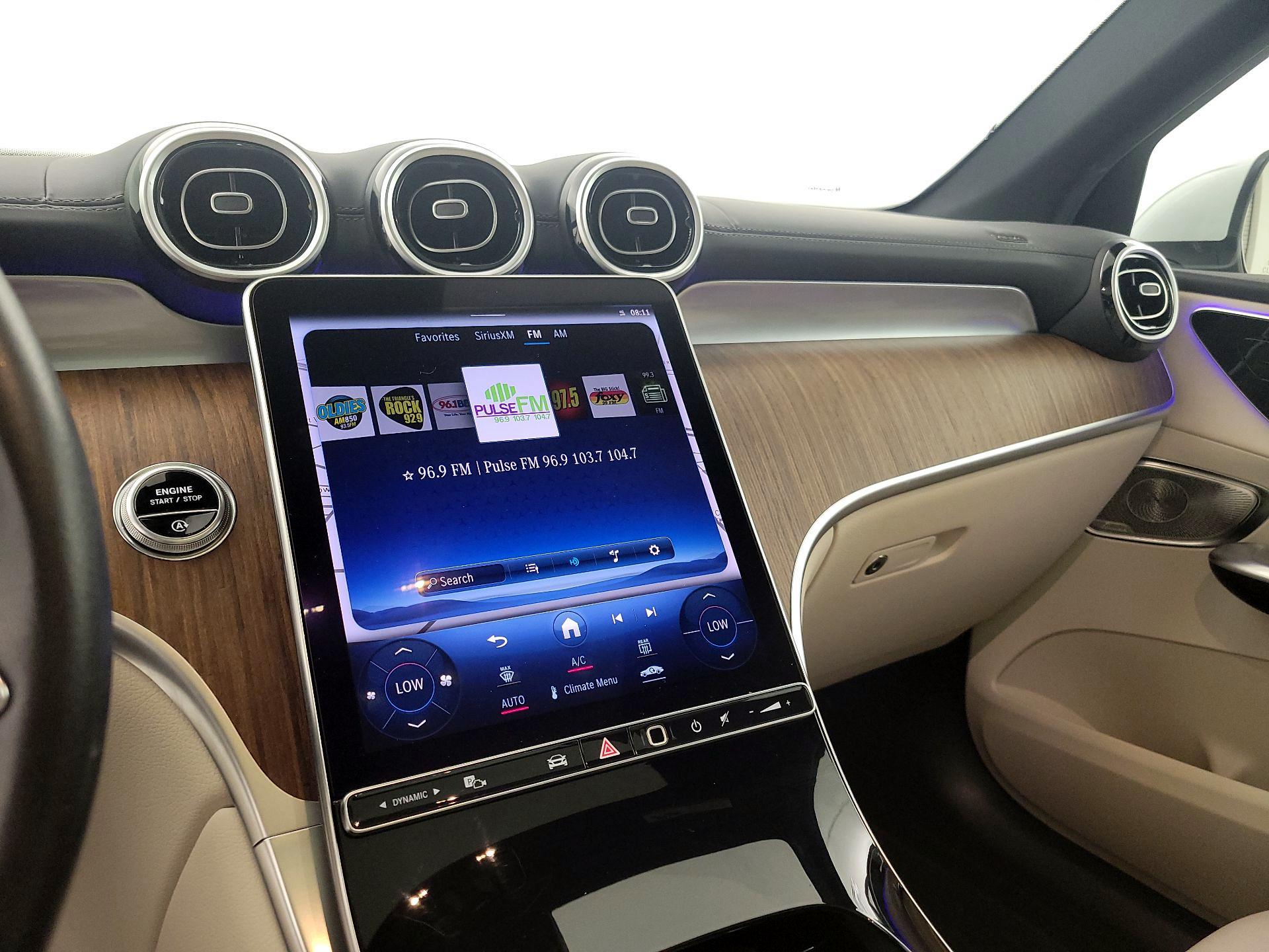Thumbnail: 2024 Mercedes-Benz GLC - 16