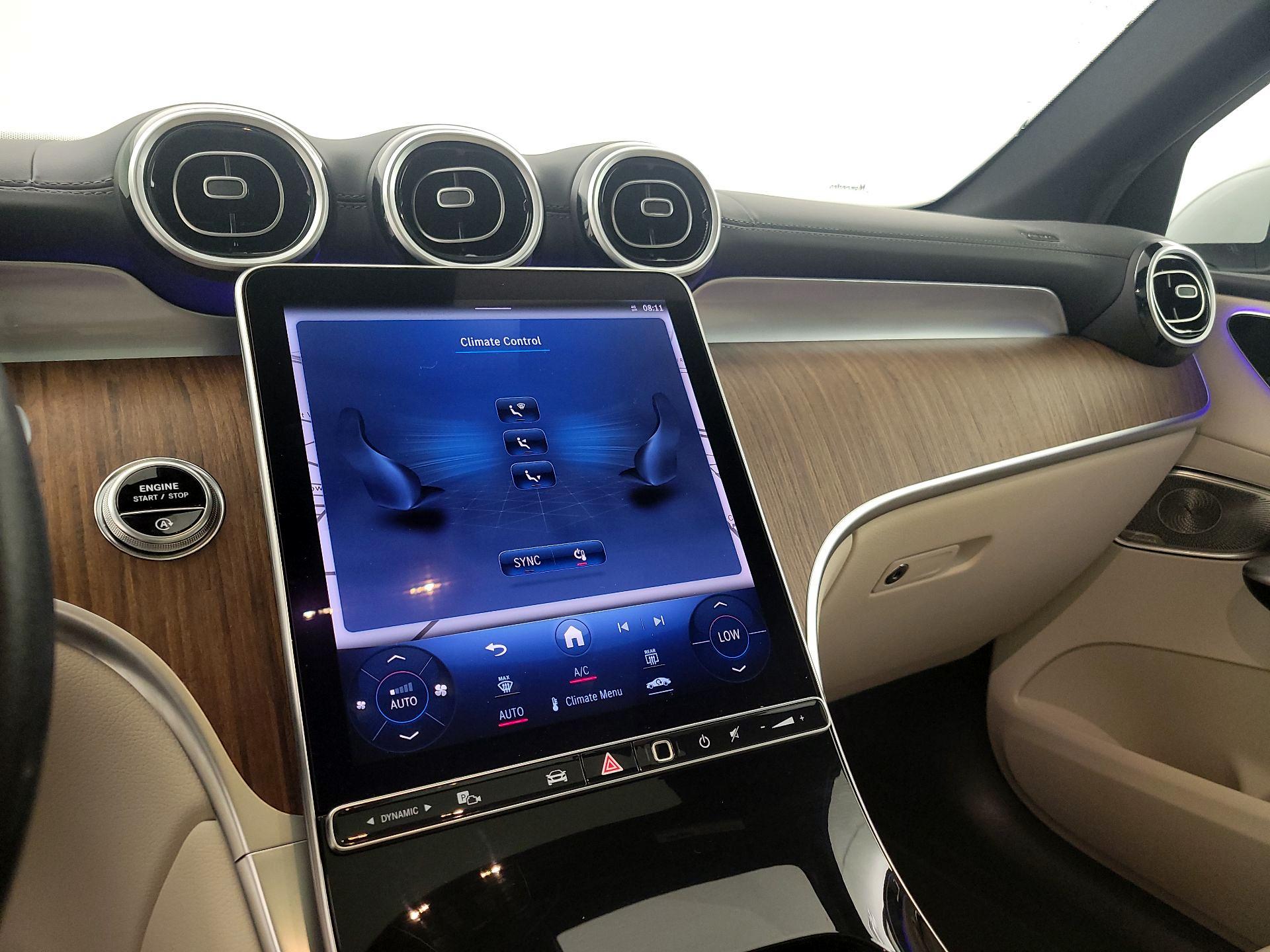 Thumbnail: 2024 Mercedes-Benz GLC - 17