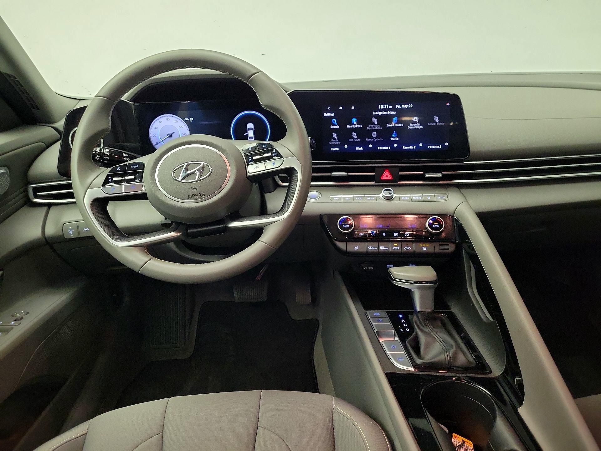 Thumbnail: 2023 Hyundai Elantra - 10