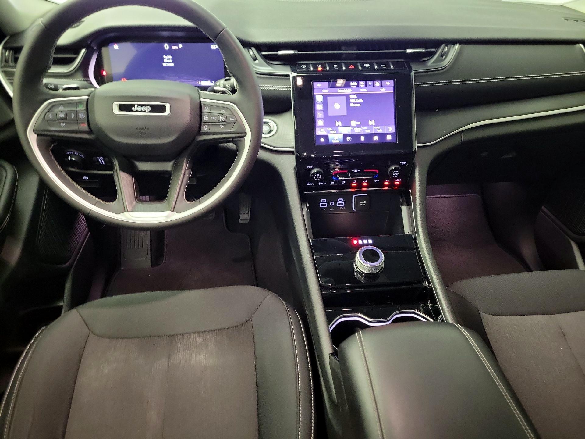 Thumbnail: 2023 Jeep Grand Cherokee - 9