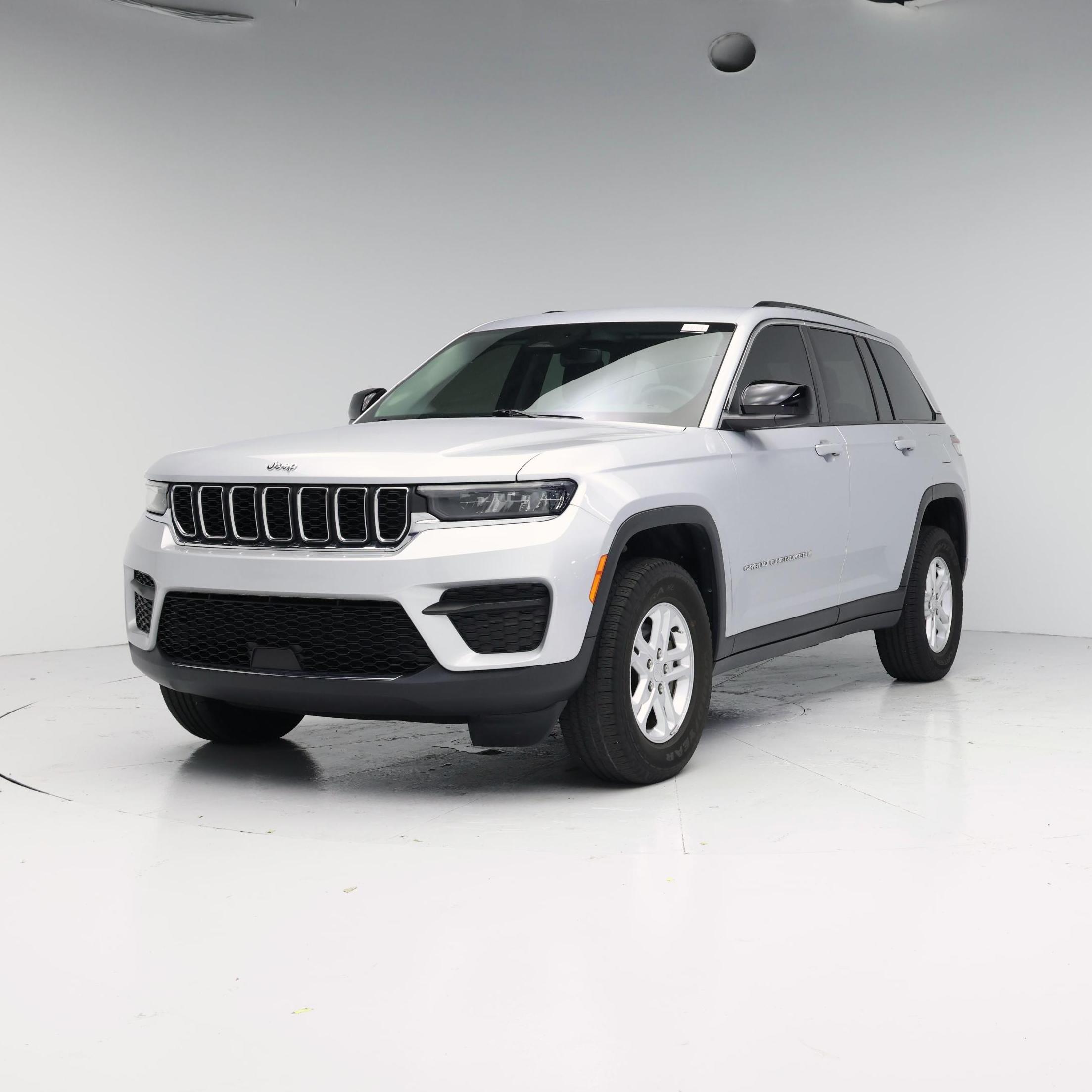 Thumbnail: 2023 Jeep Grand Cherokee - 4
