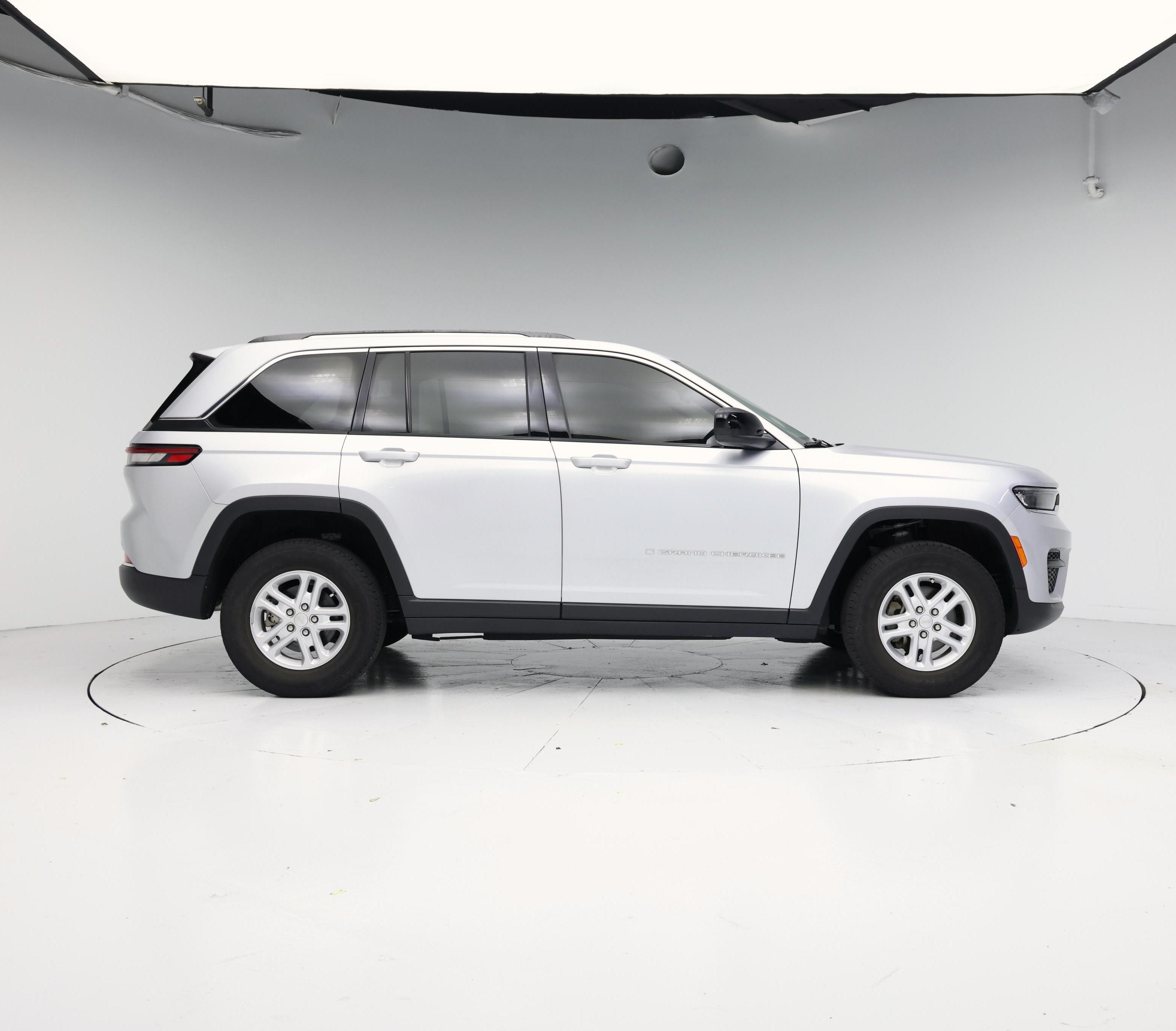 Thumbnail: 2023 Jeep Grand Cherokee - 7