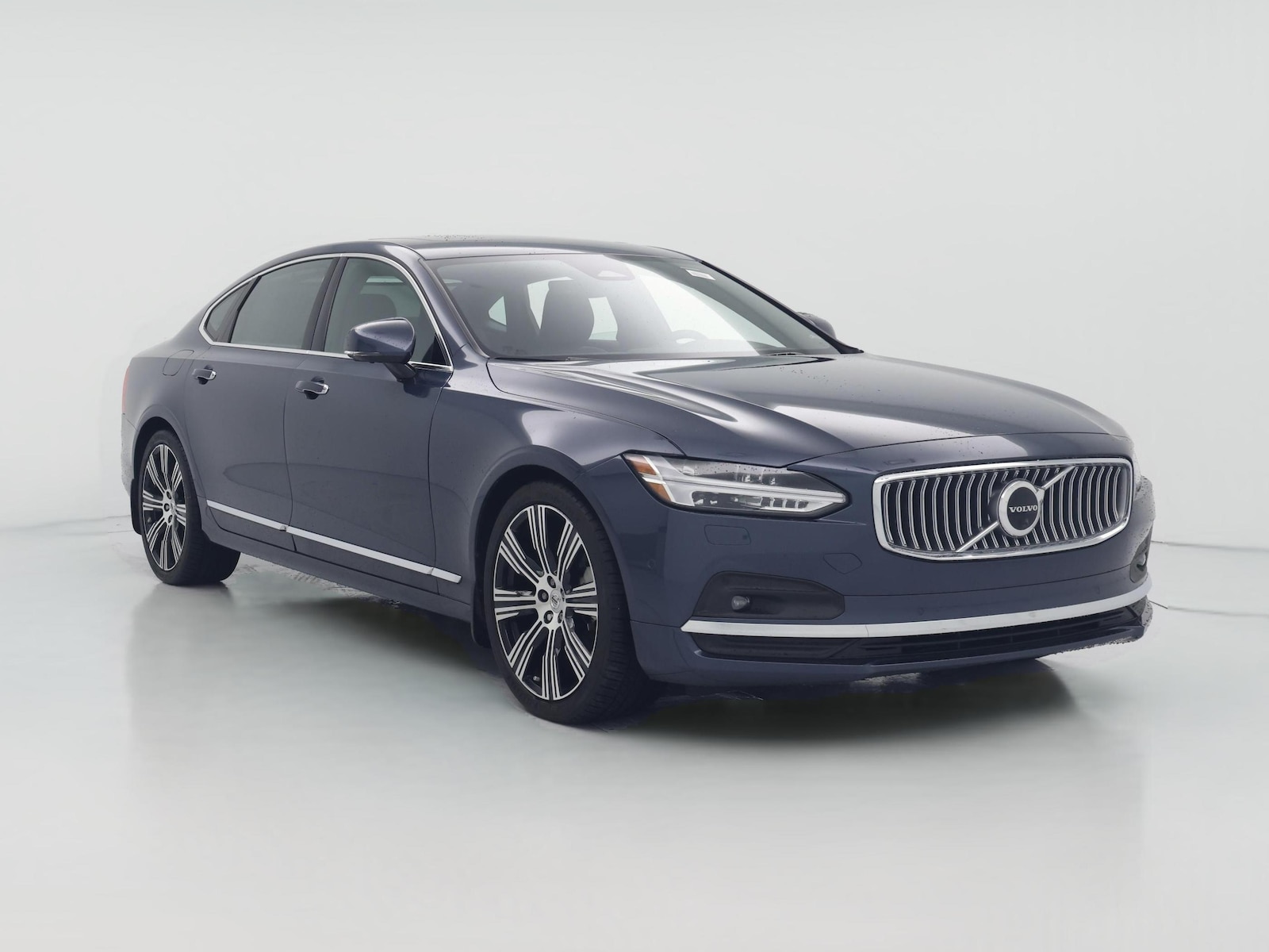 2022 Volvo S90