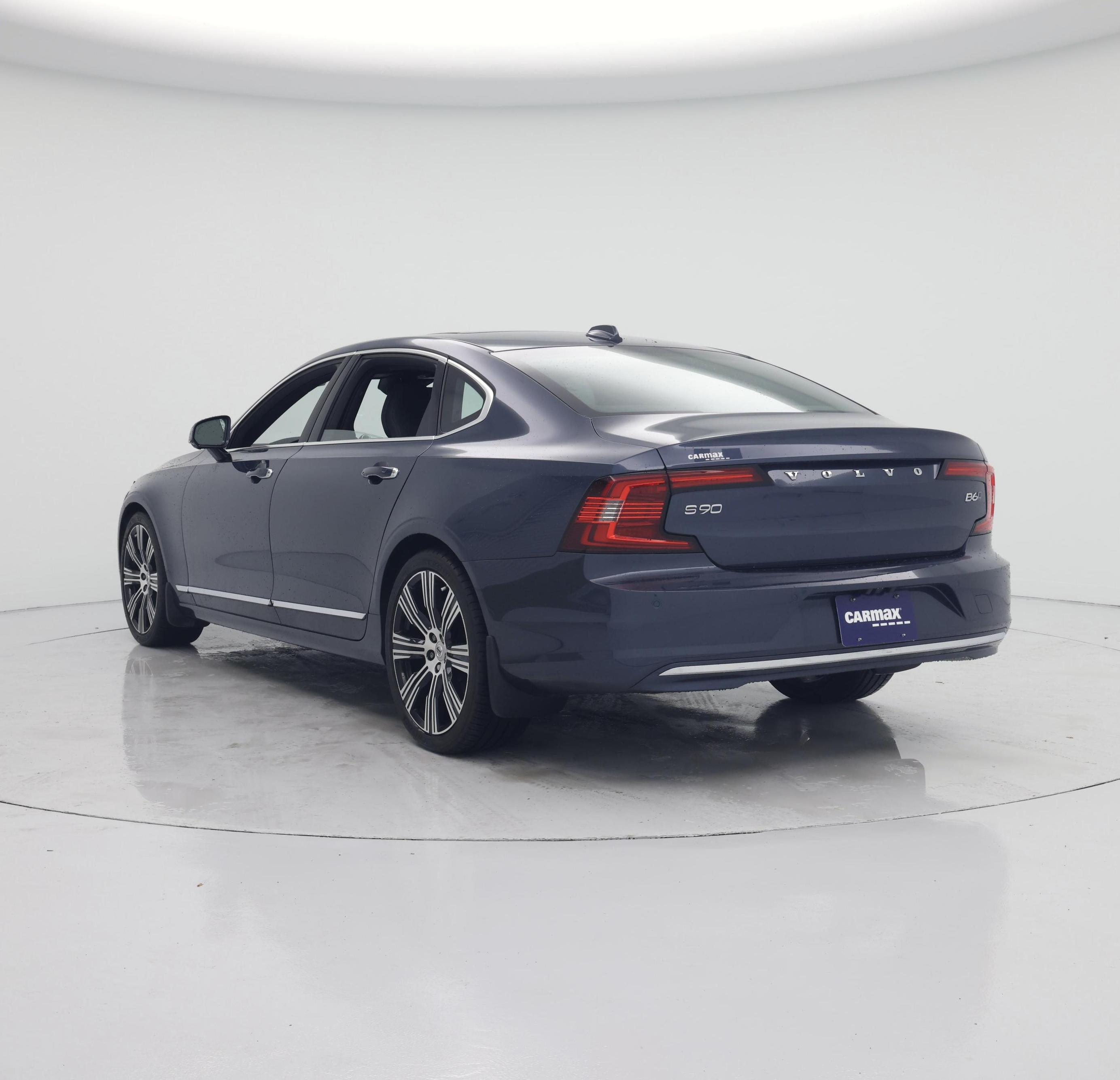Thumbnail: 2022 Volvo S90 - 2