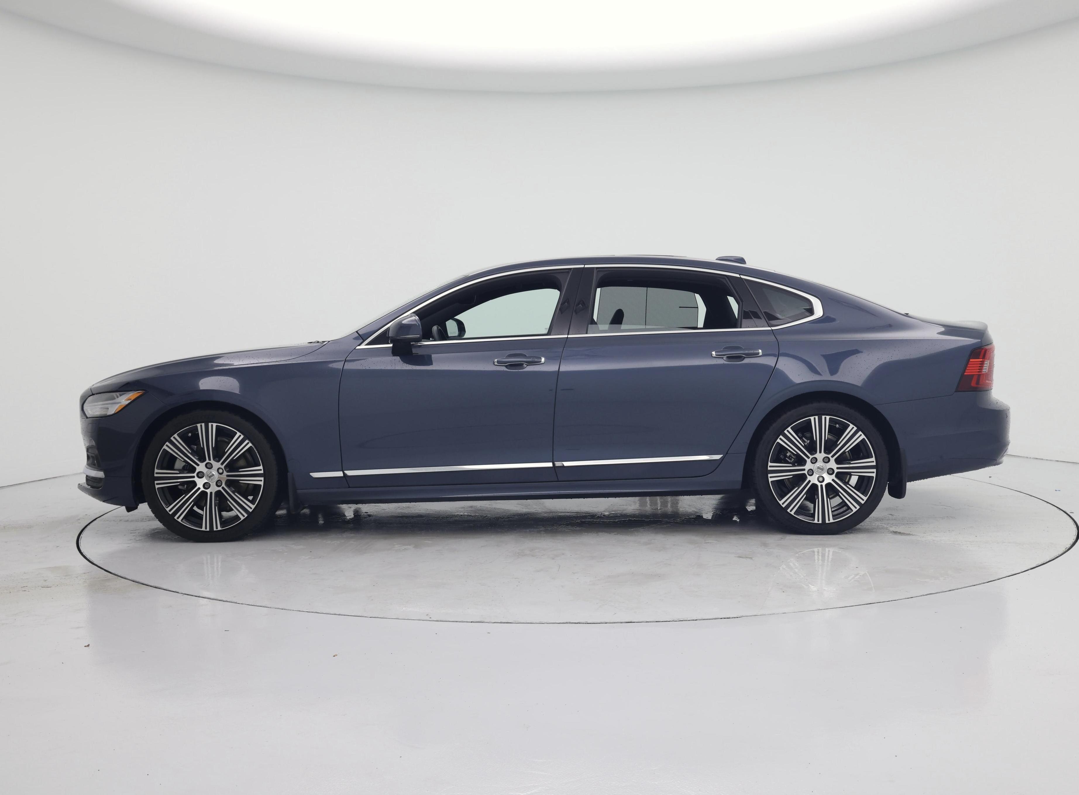 Thumbnail: 2022 Volvo S90 - 3