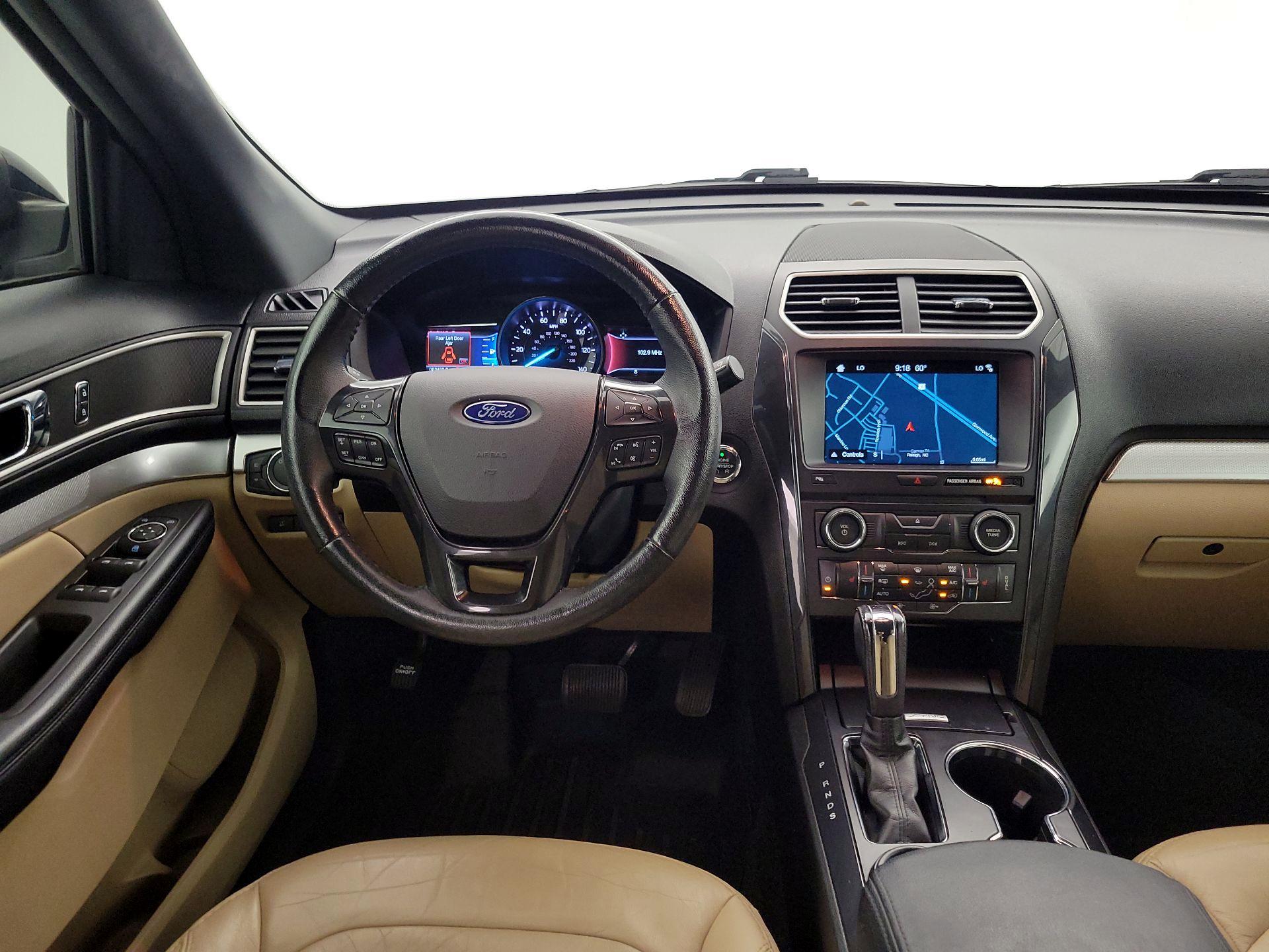 Thumbnail: 2017 Ford Explorer - 10