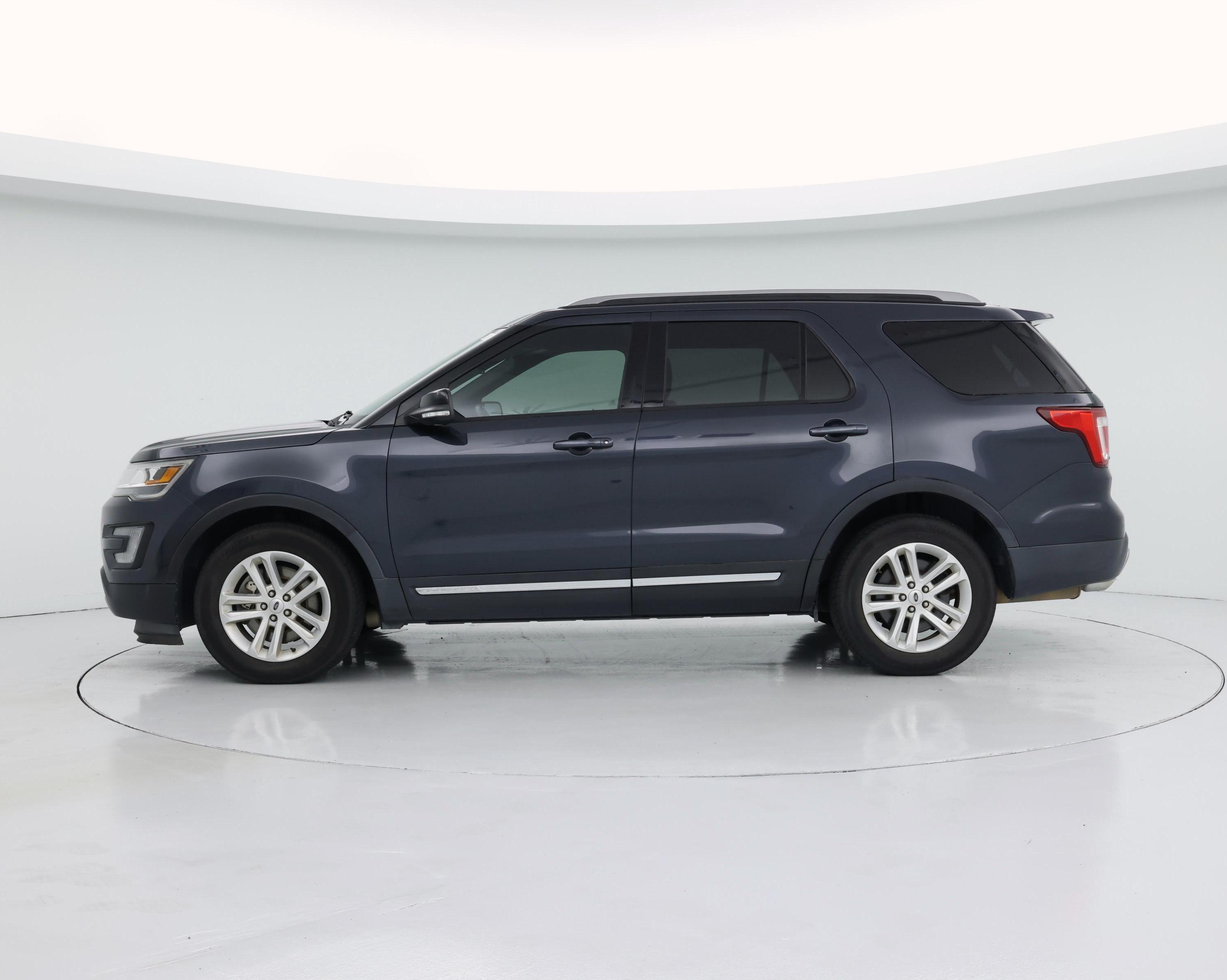 Thumbnail: 2017 Ford Explorer - 3