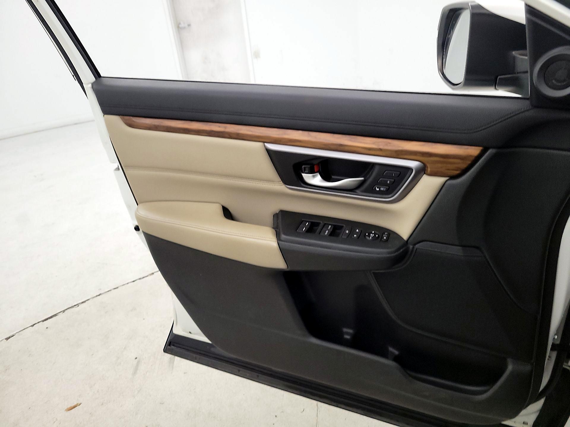 Thumbnail: 2017 Honda CR-V - 12