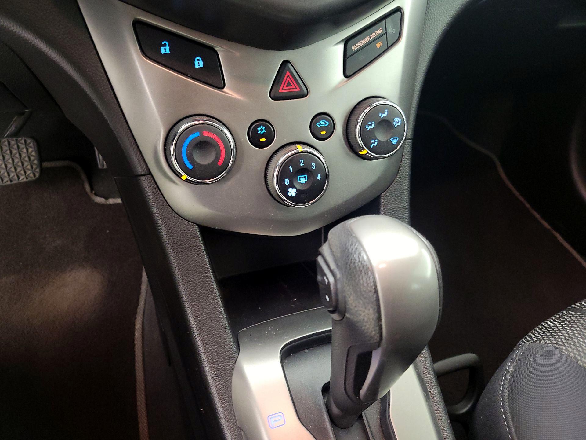 Thumbnail: 2015 Chevrolet Sonic - 16