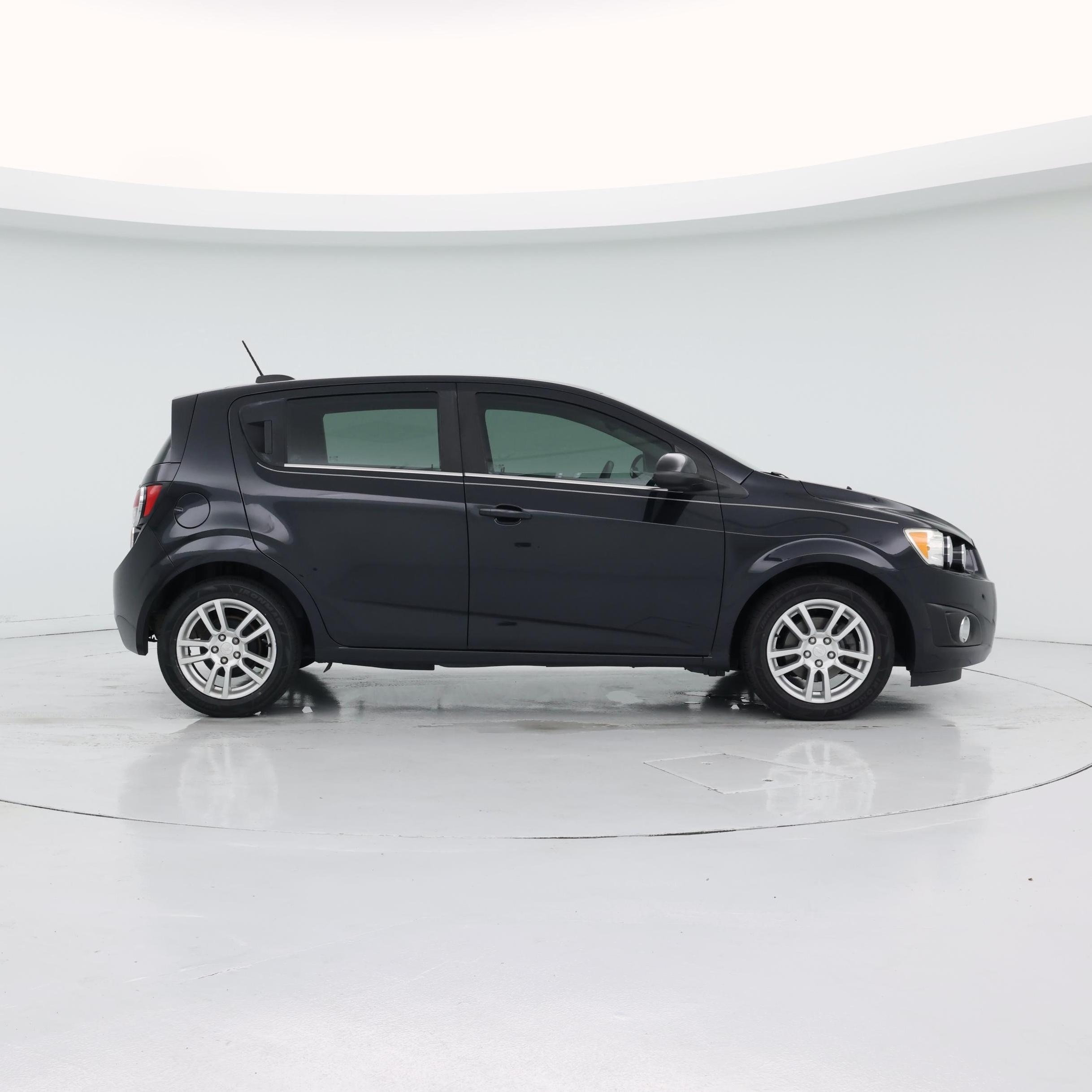 Thumbnail: 2015 Chevrolet Sonic - 7