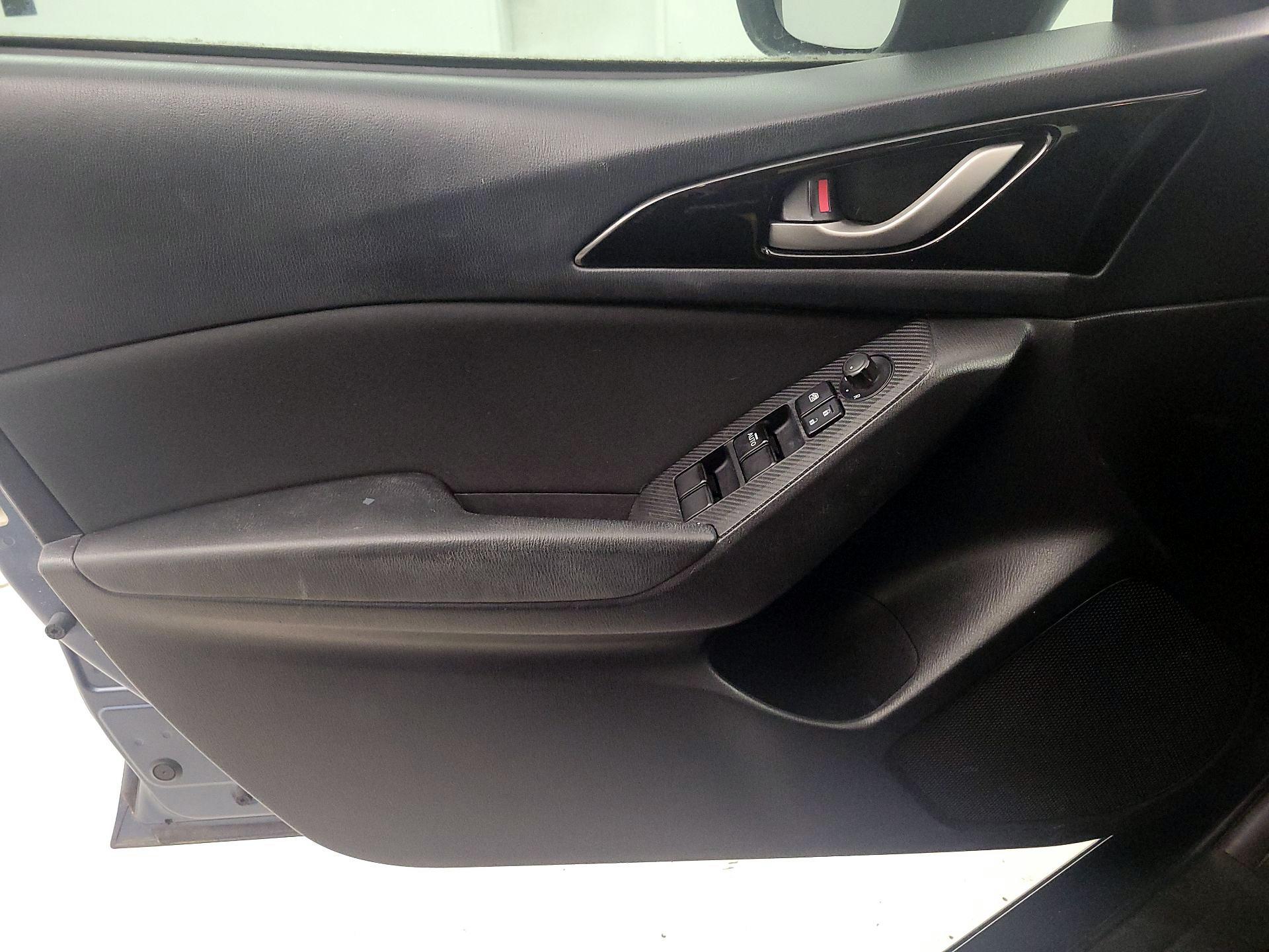 Thumbnail: 2015 Mazda Mazda3 - 12