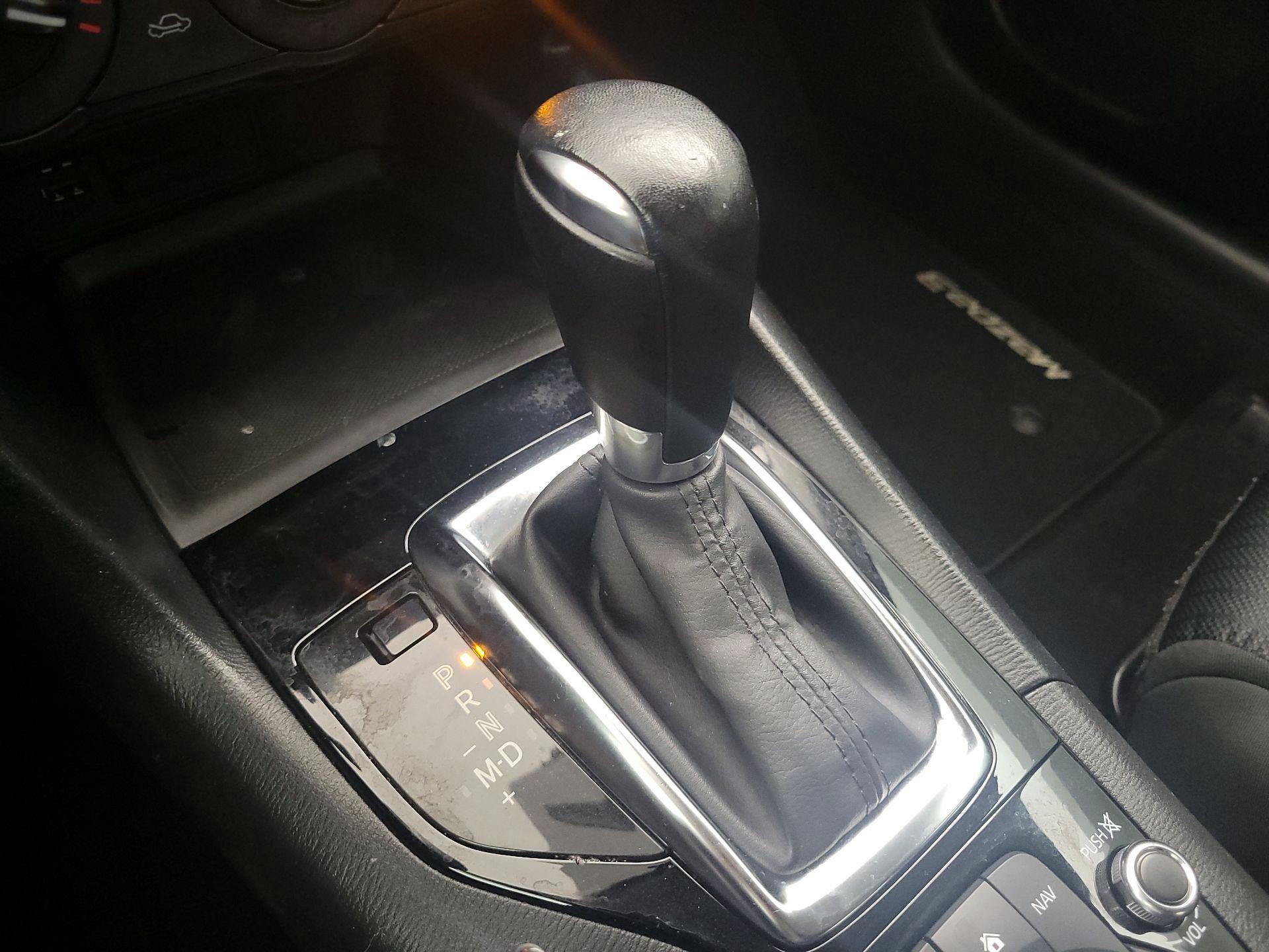Thumbnail: 2015 Mazda Mazda3 - 16
