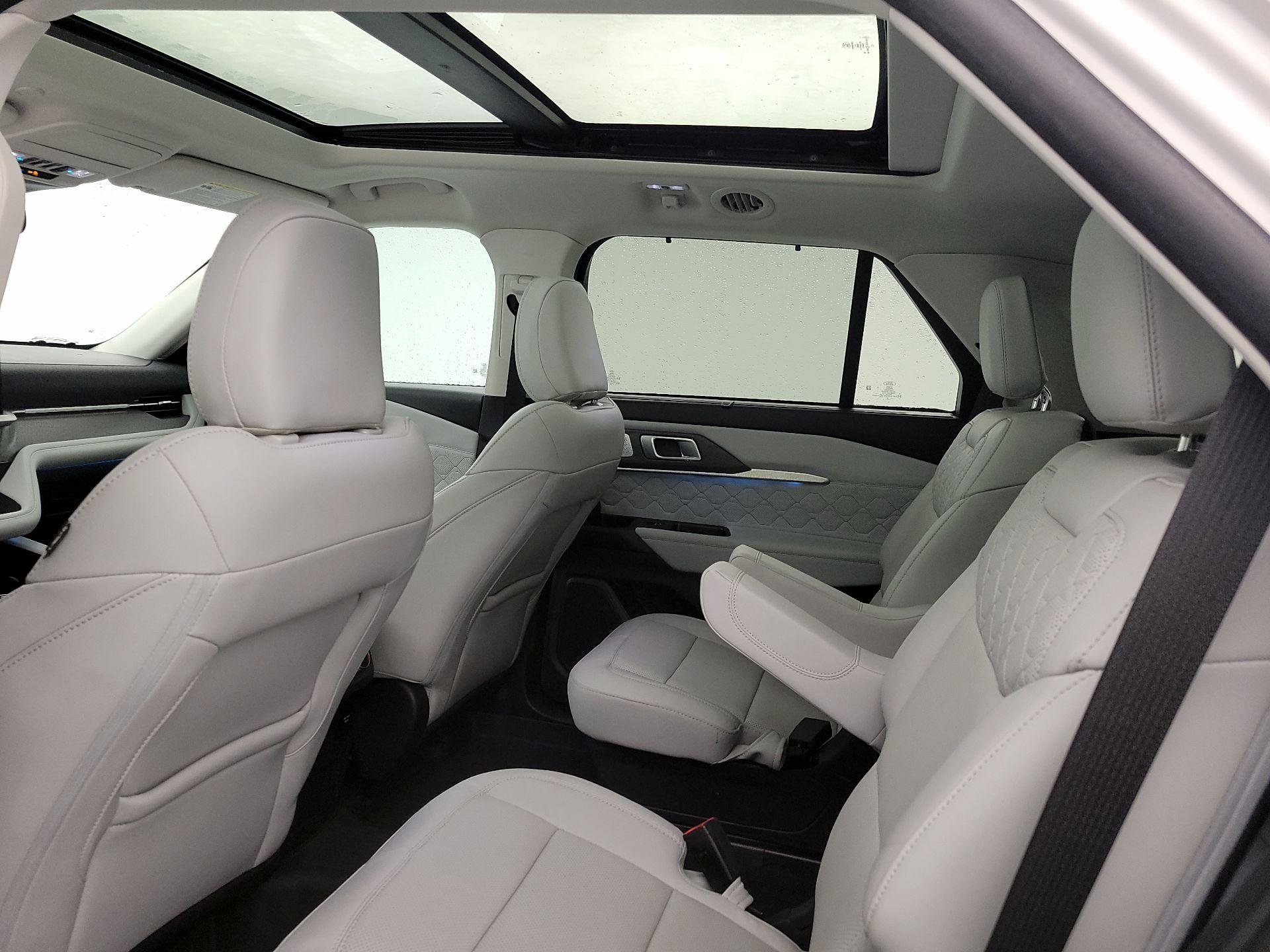 Thumbnail: 2025 Ford Explorer - 20