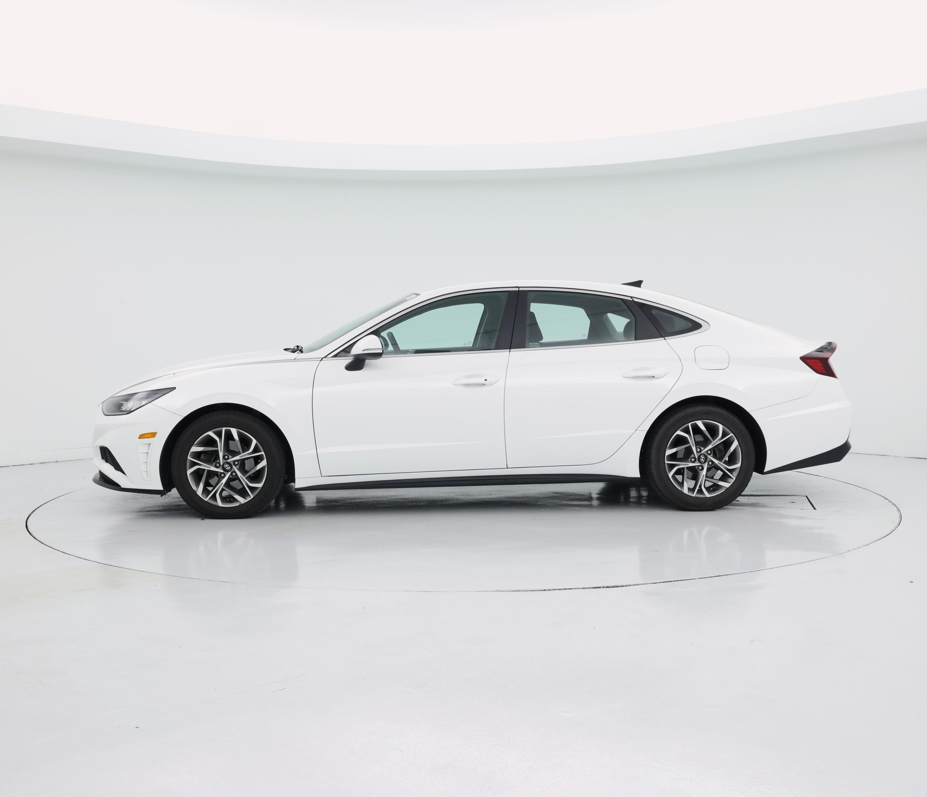 Thumbnail: 2022 Hyundai Sonata - 3