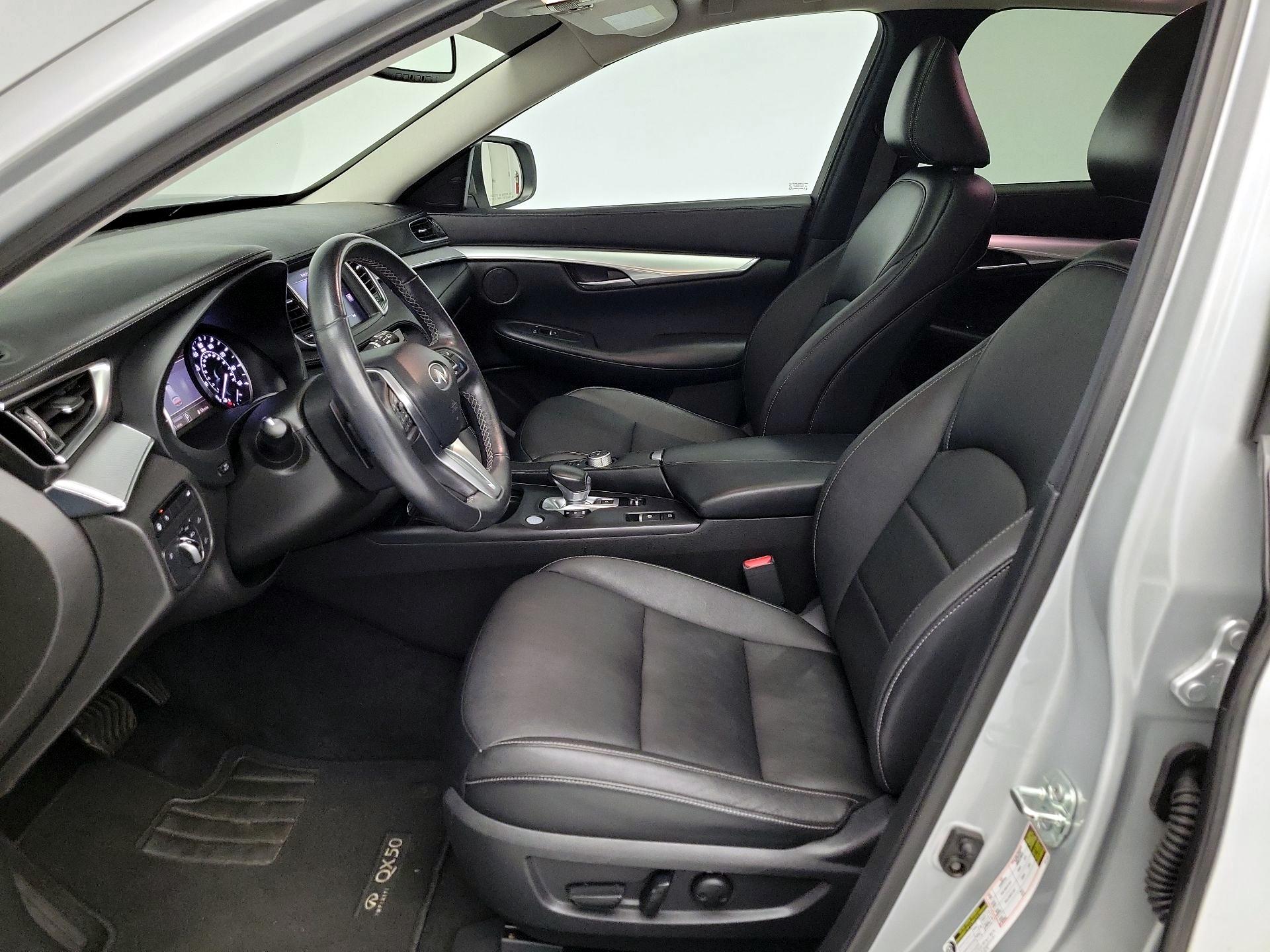 Thumbnail: 2021 INFINITI QX50 - 11