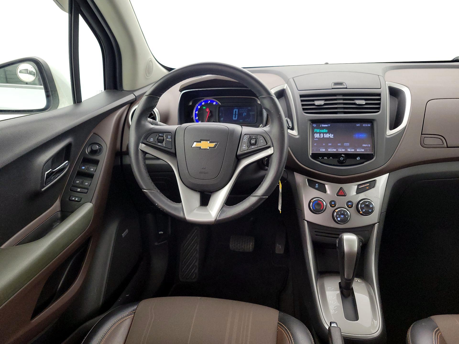 Thumbnail: 2015 Chevrolet Trax - 10