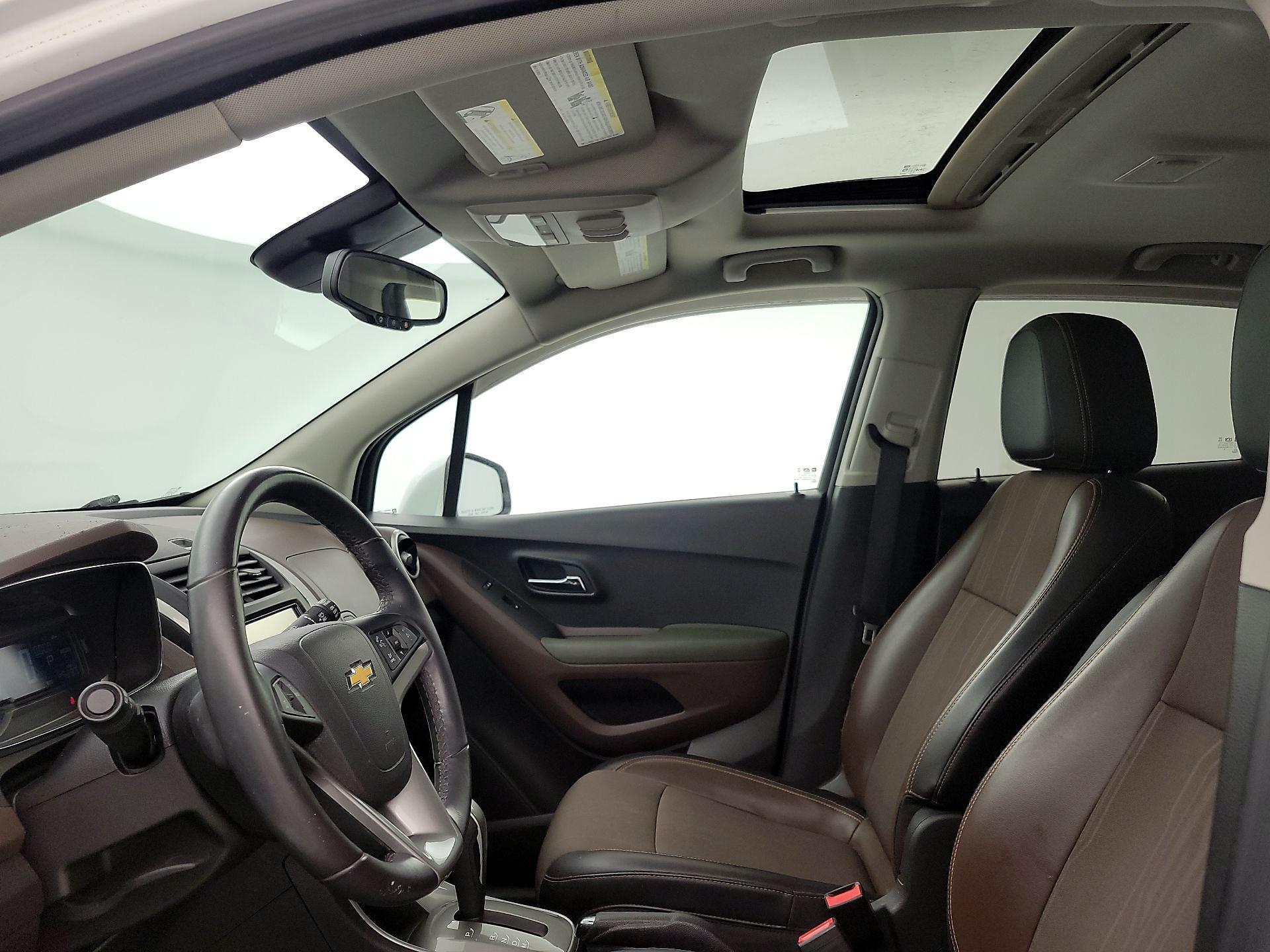 Thumbnail: 2015 Chevrolet Trax - 19