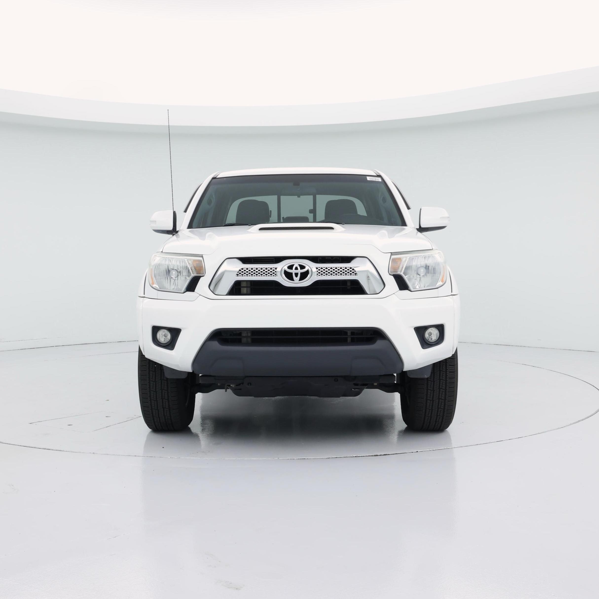 Thumbnail: 2015 Toyota Tacoma - 5