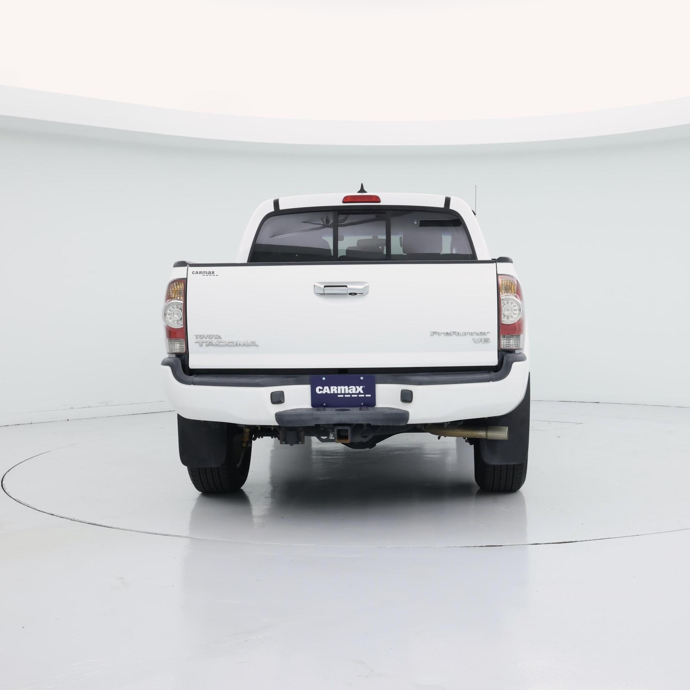 Thumbnail: 2015 Toyota Tacoma - 6