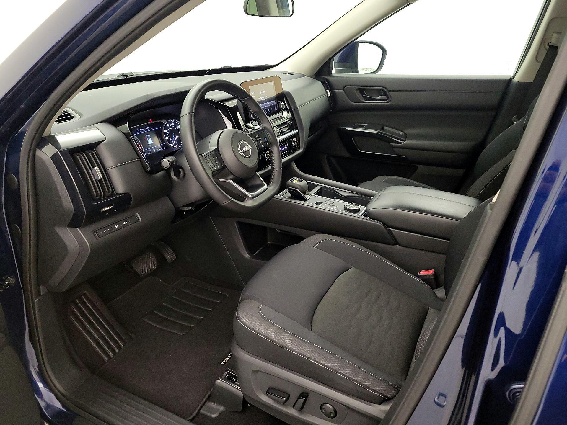 Thumbnail: 2025 Nissan Pathfinder - 11