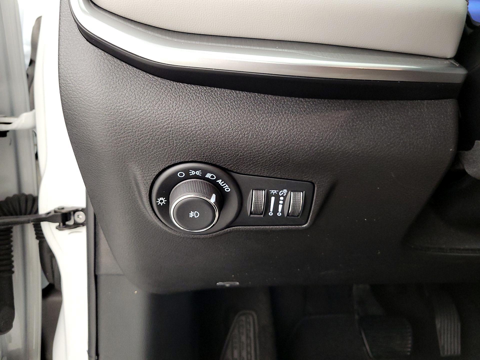 Thumbnail: 2025 Jeep Compass - 13