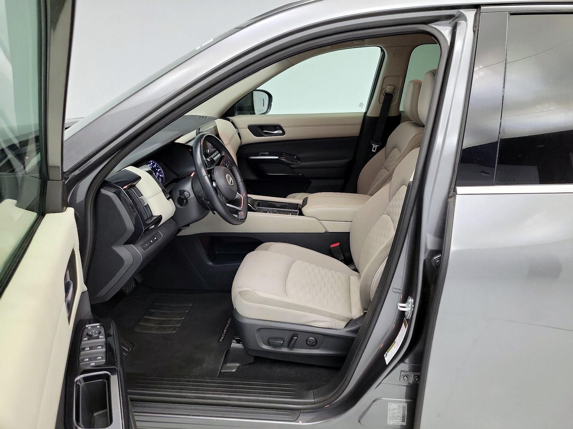 Thumbnail: 2022 Nissan Pathfinder - 11