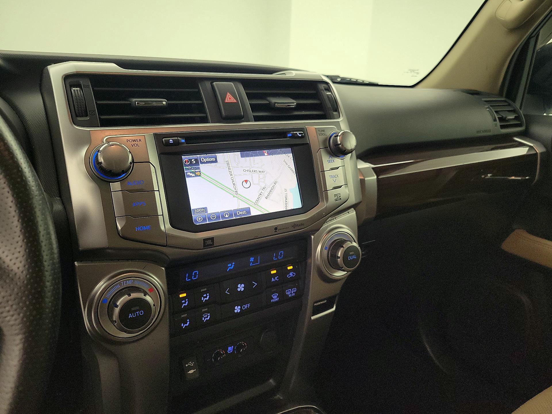 Thumbnail: 2014 Toyota 4Runner - 14