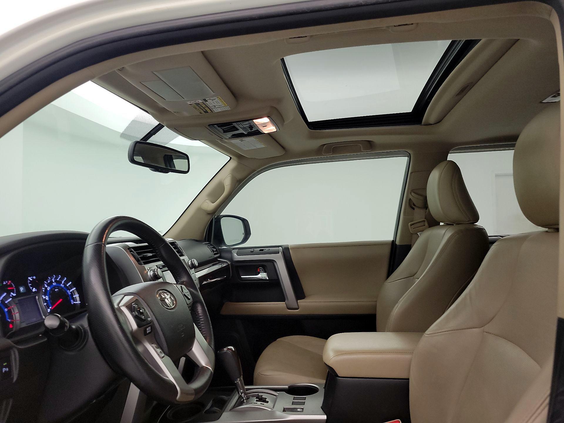 Thumbnail: 2014 Toyota 4Runner - 20
