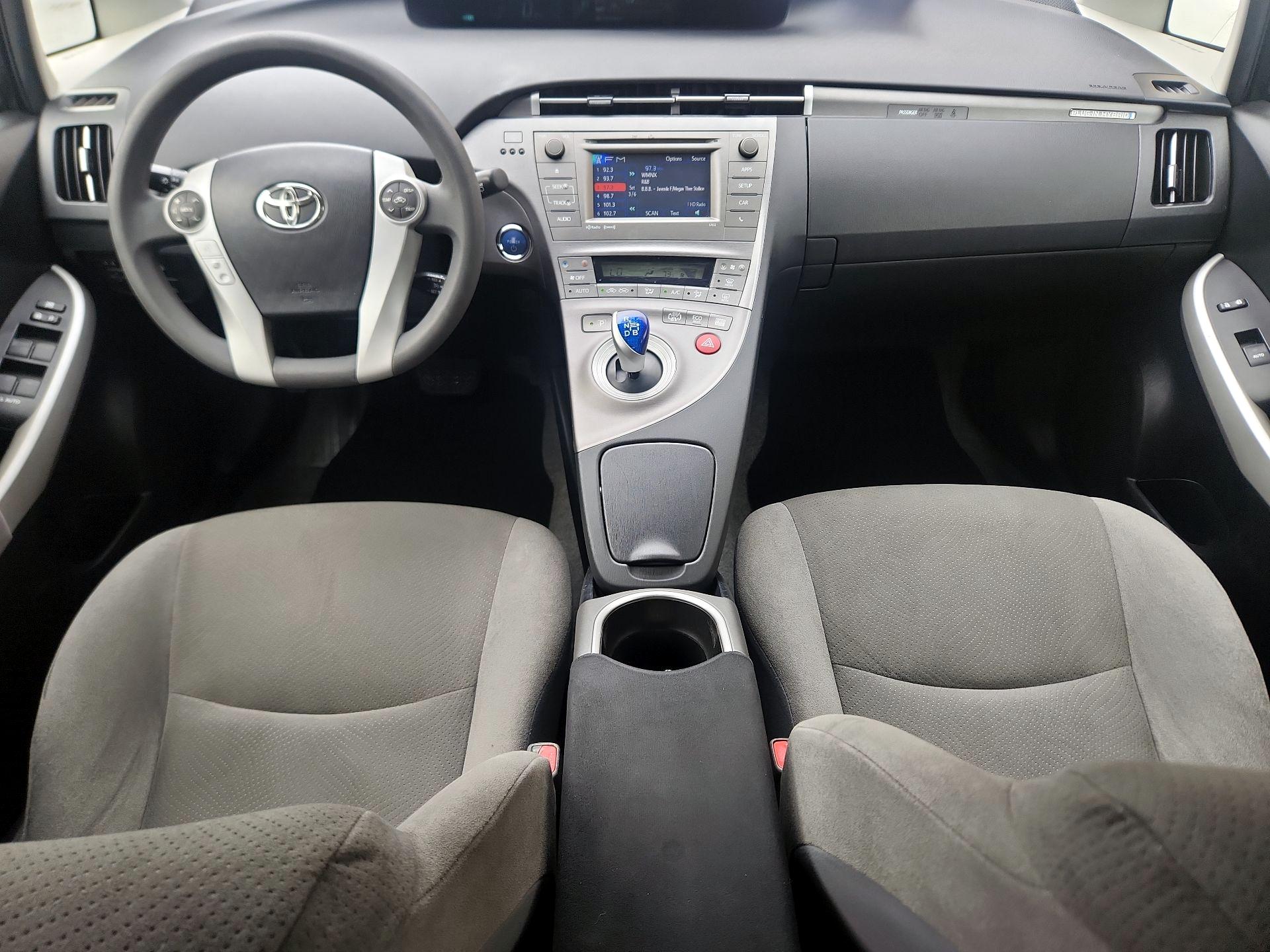 Thumbnail: 2014 Toyota Prius - 9