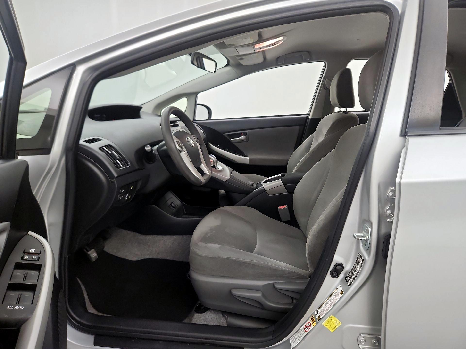 Thumbnail: 2014 Toyota Prius - 11