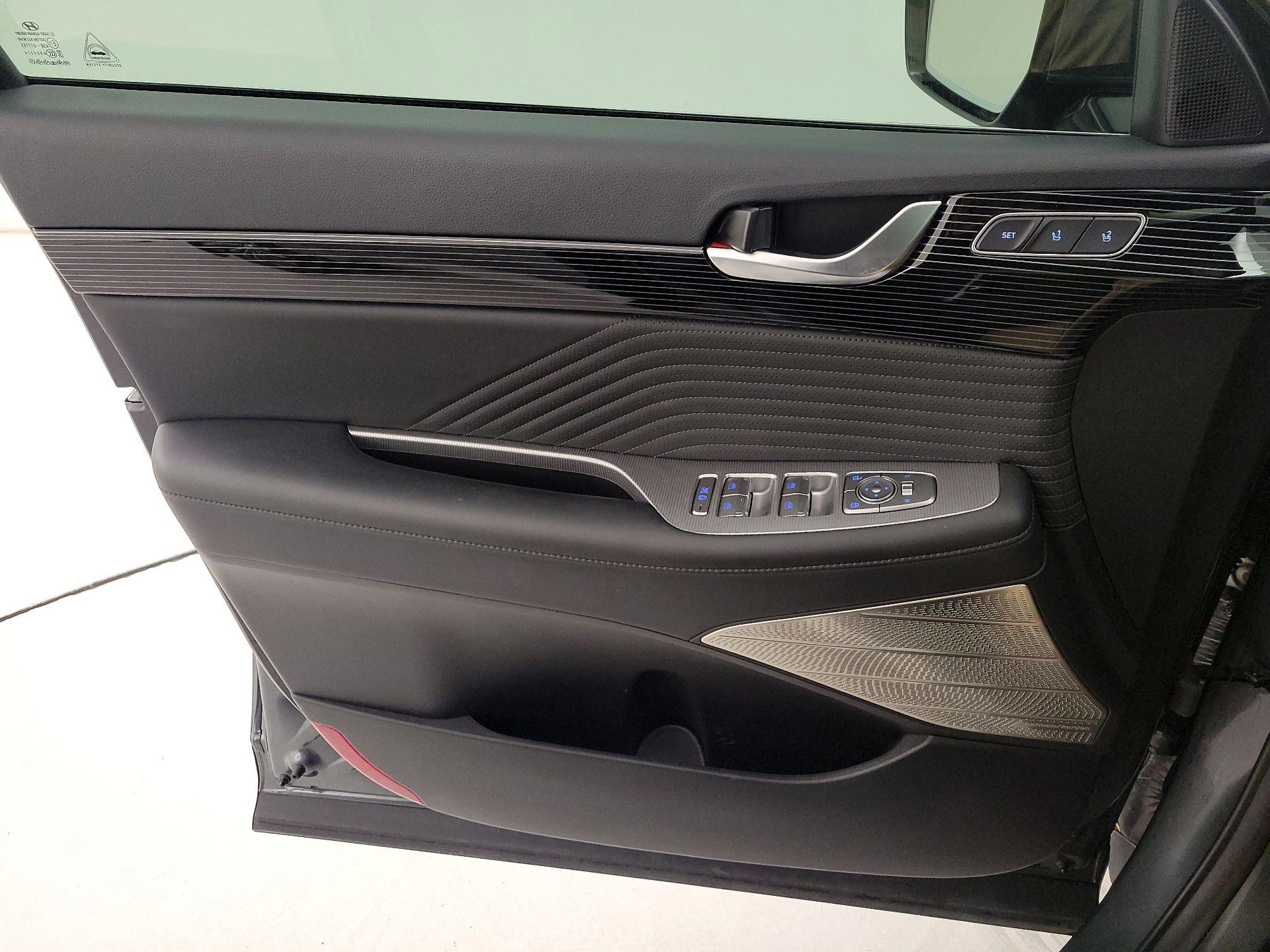 Thumbnail: 2025 Hyundai Palisade - 12