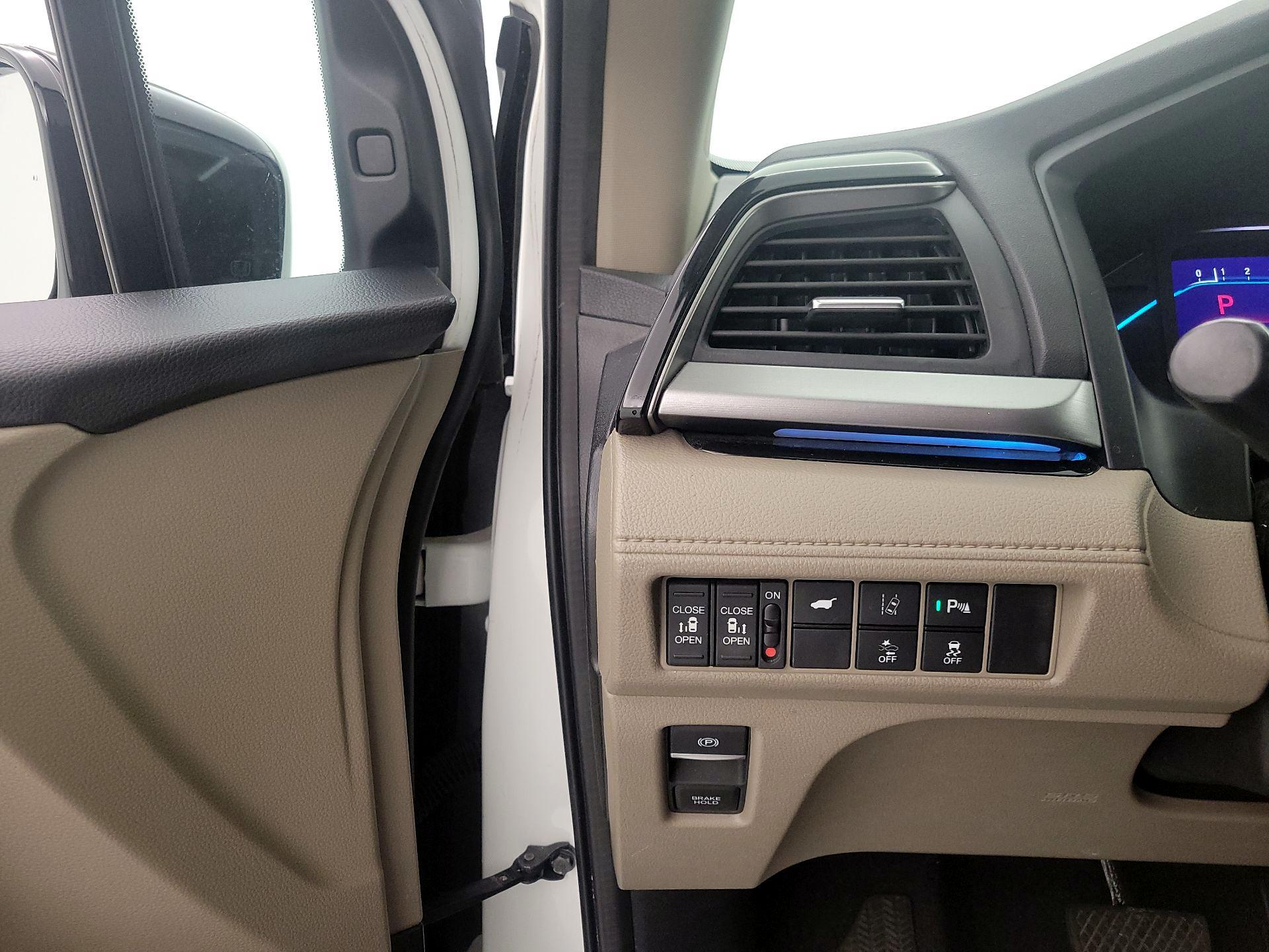 Thumbnail: 2020 Honda Odyssey - 13